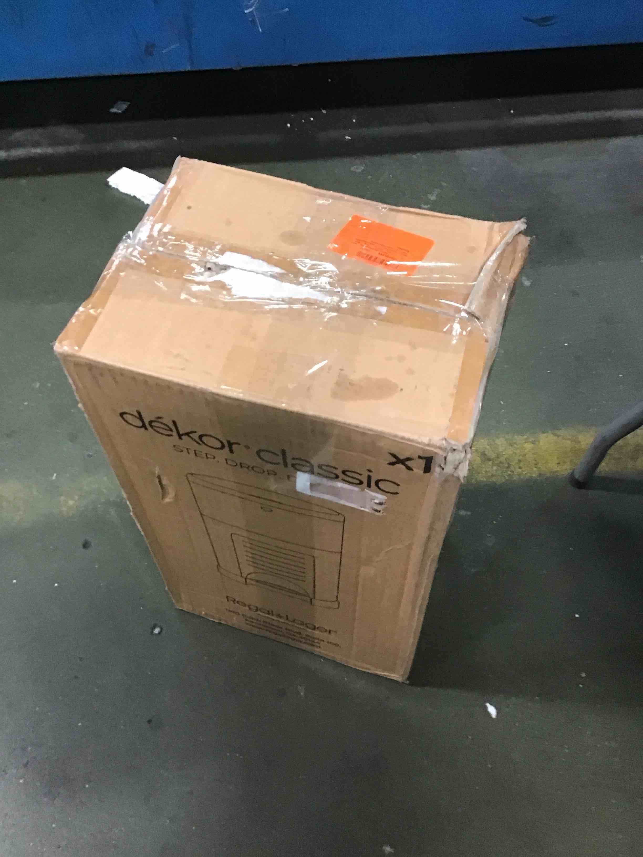 https://s3.amazonaws.com/lotting-images-prod/bidfta/GRN5857003_1705066808346.jpeg