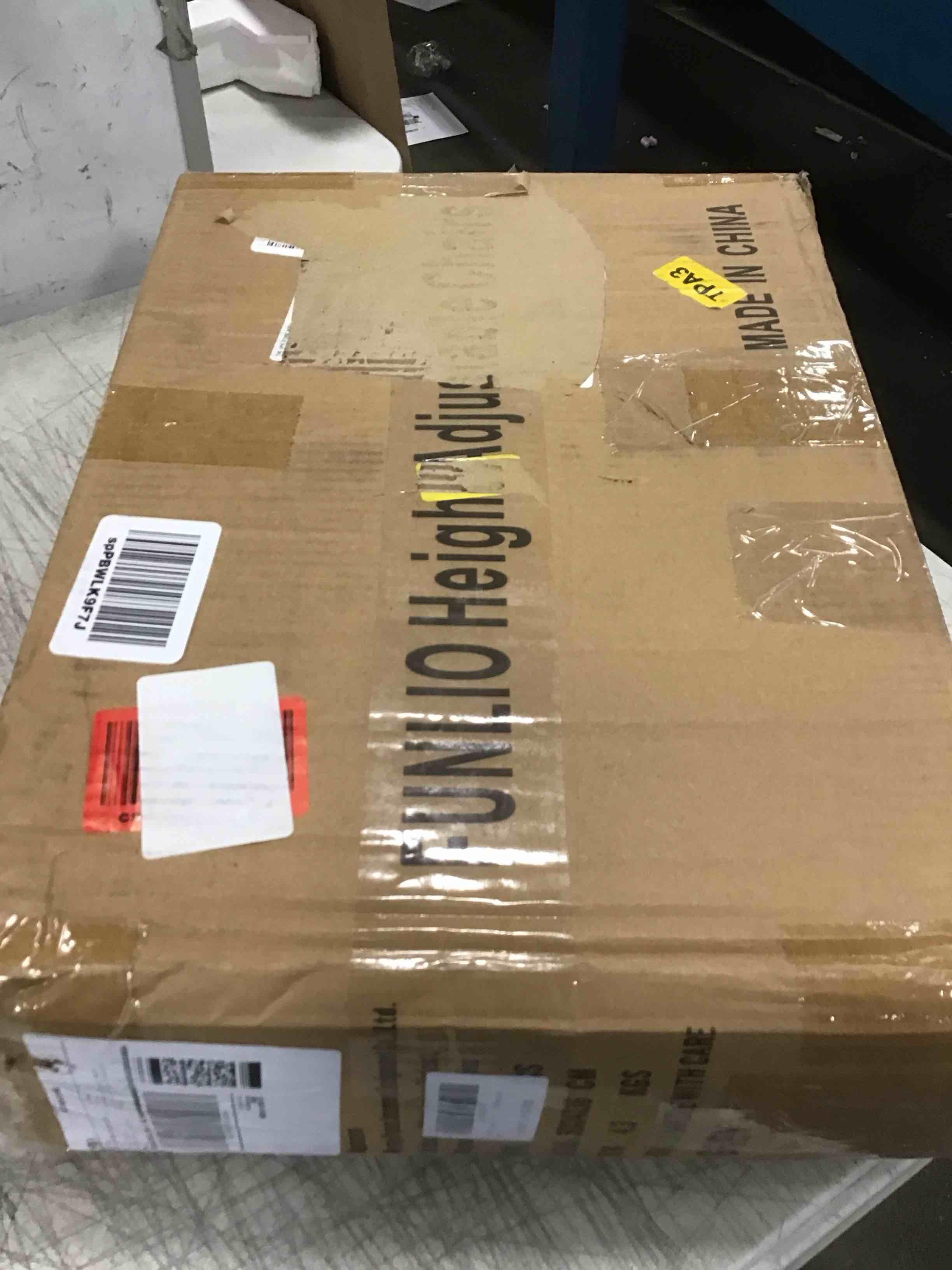 https://s3.amazonaws.com/lotting-images-prod/bidfta/GRN5857882_1705501473839.jpeg