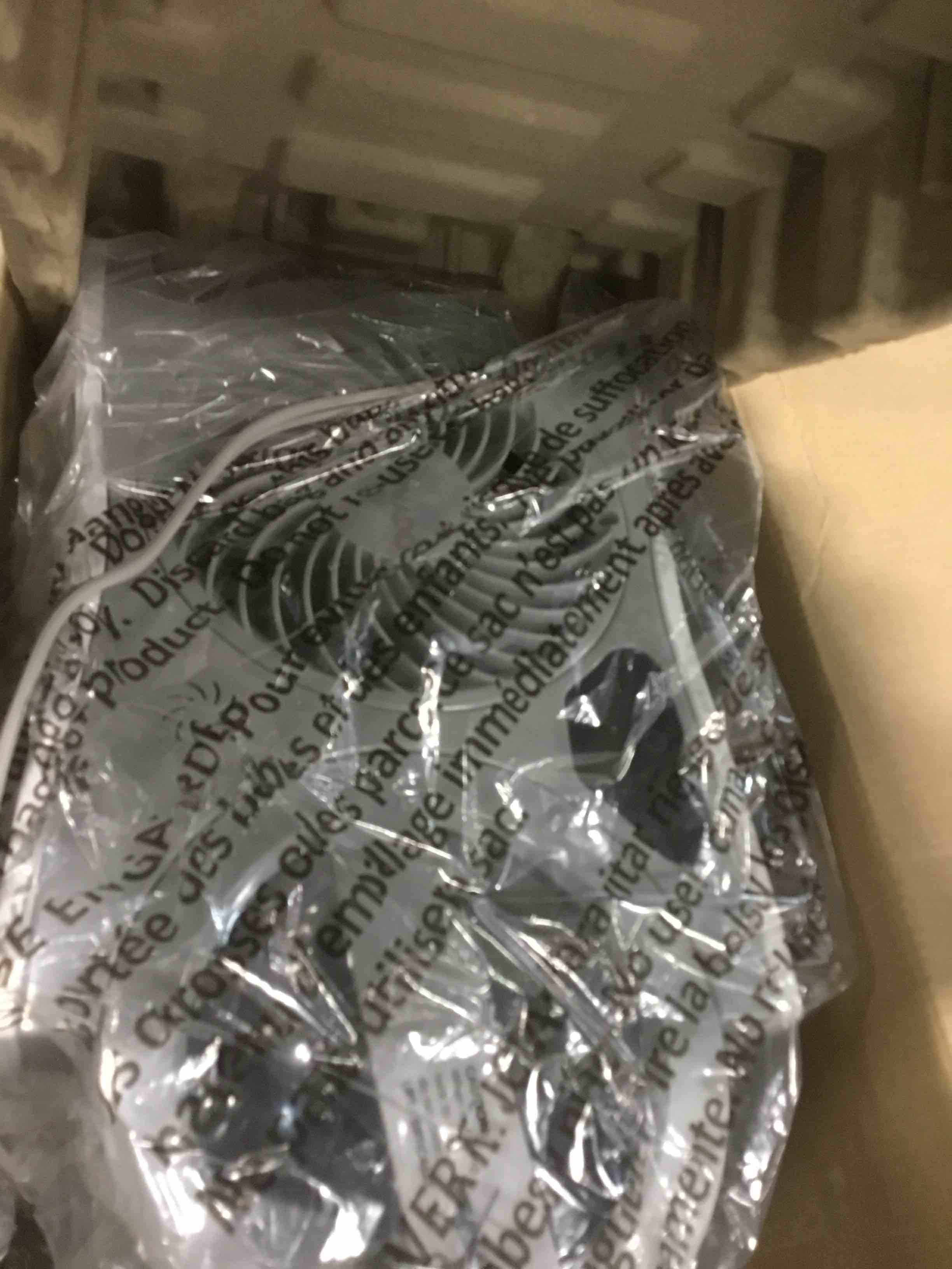 https://s3.amazonaws.com/lotting-images-prod/bidfta/GRN5858419_1705088931561.jpeg
