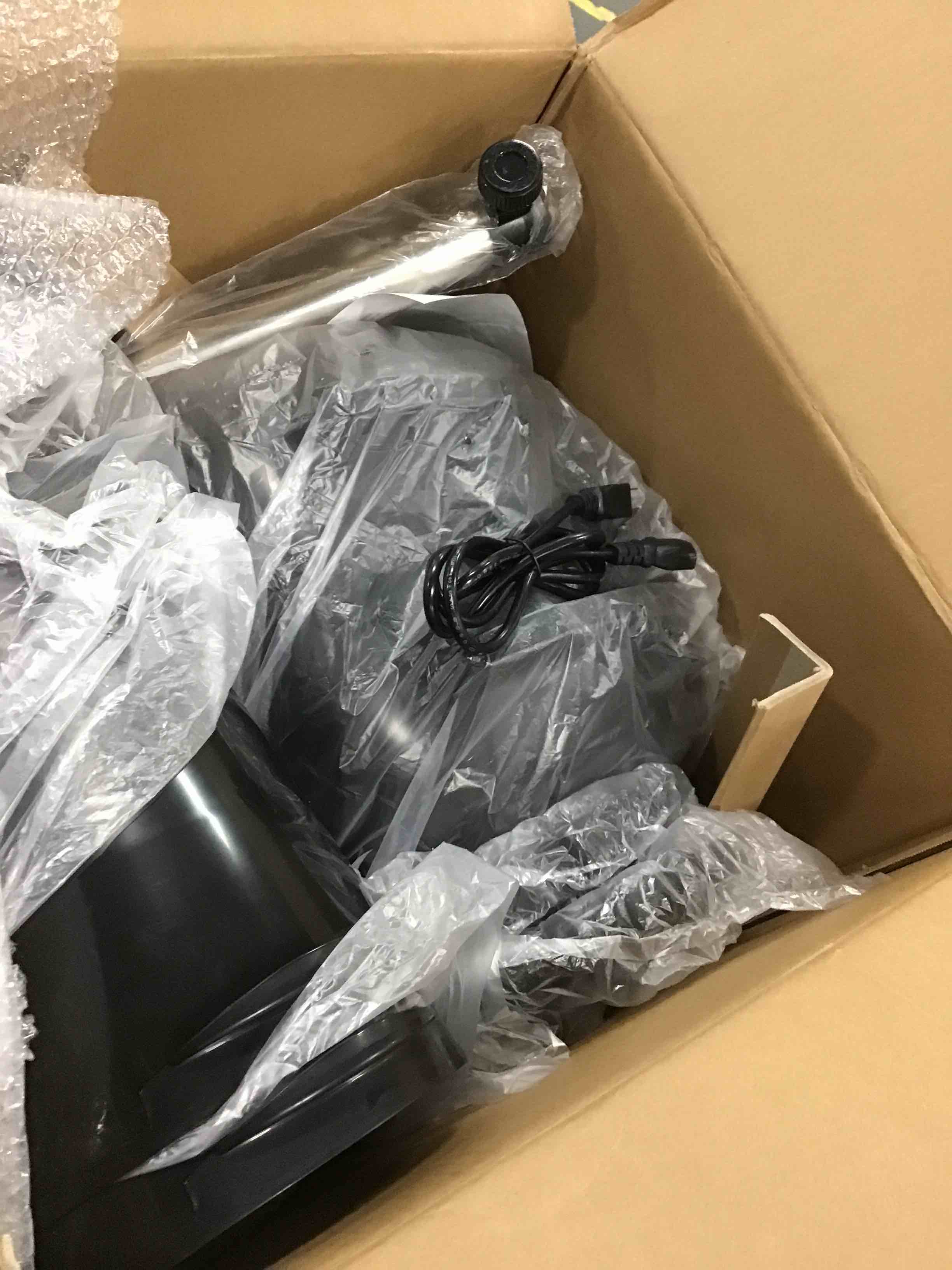 https://s3.amazonaws.com/lotting-images-prod/bidfta/GRN5859021_1705525819723.jpeg