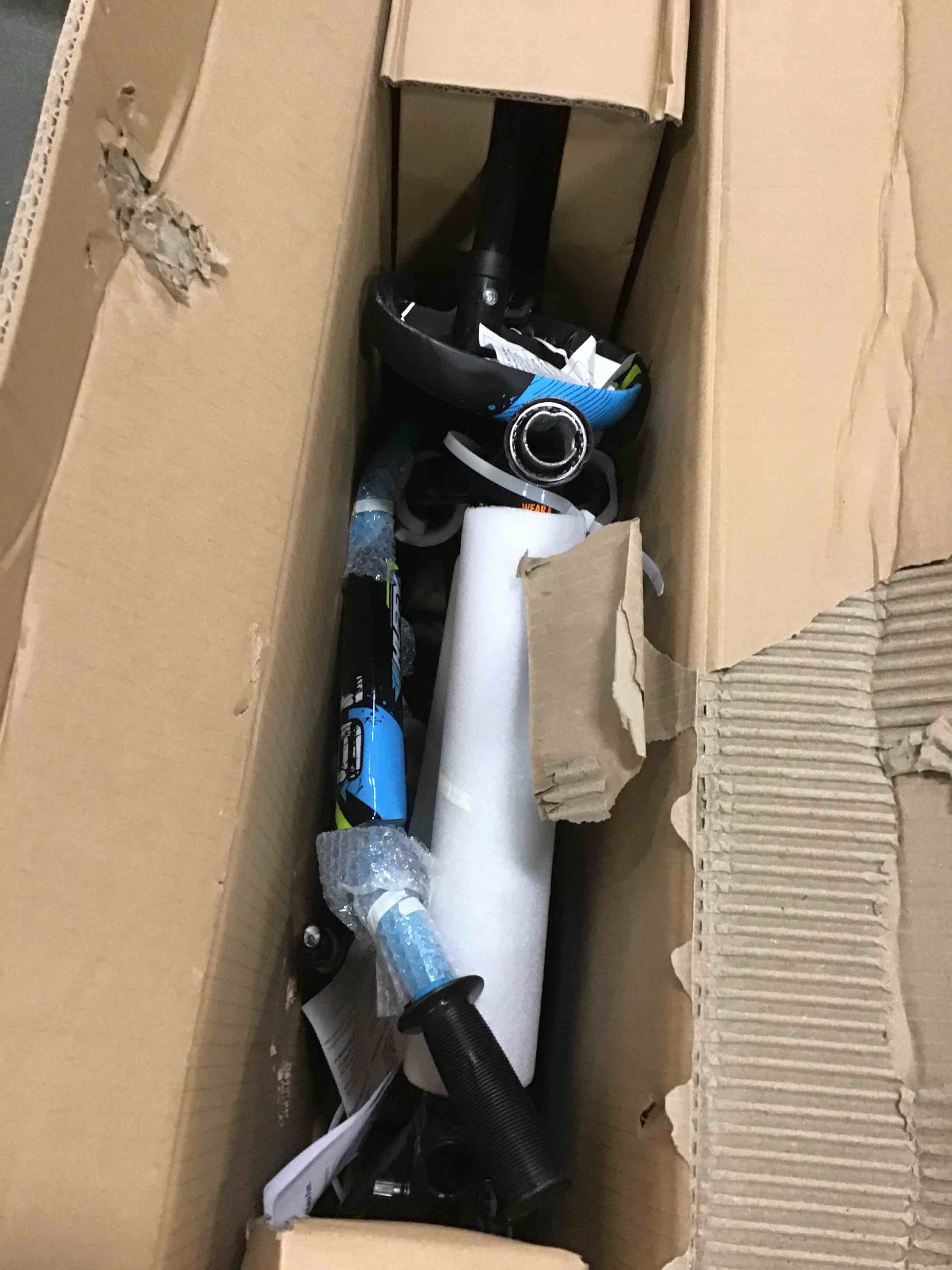 https://s3.amazonaws.com/lotting-images-prod/bidfta/GRN5859152_1705598758532.jpeg