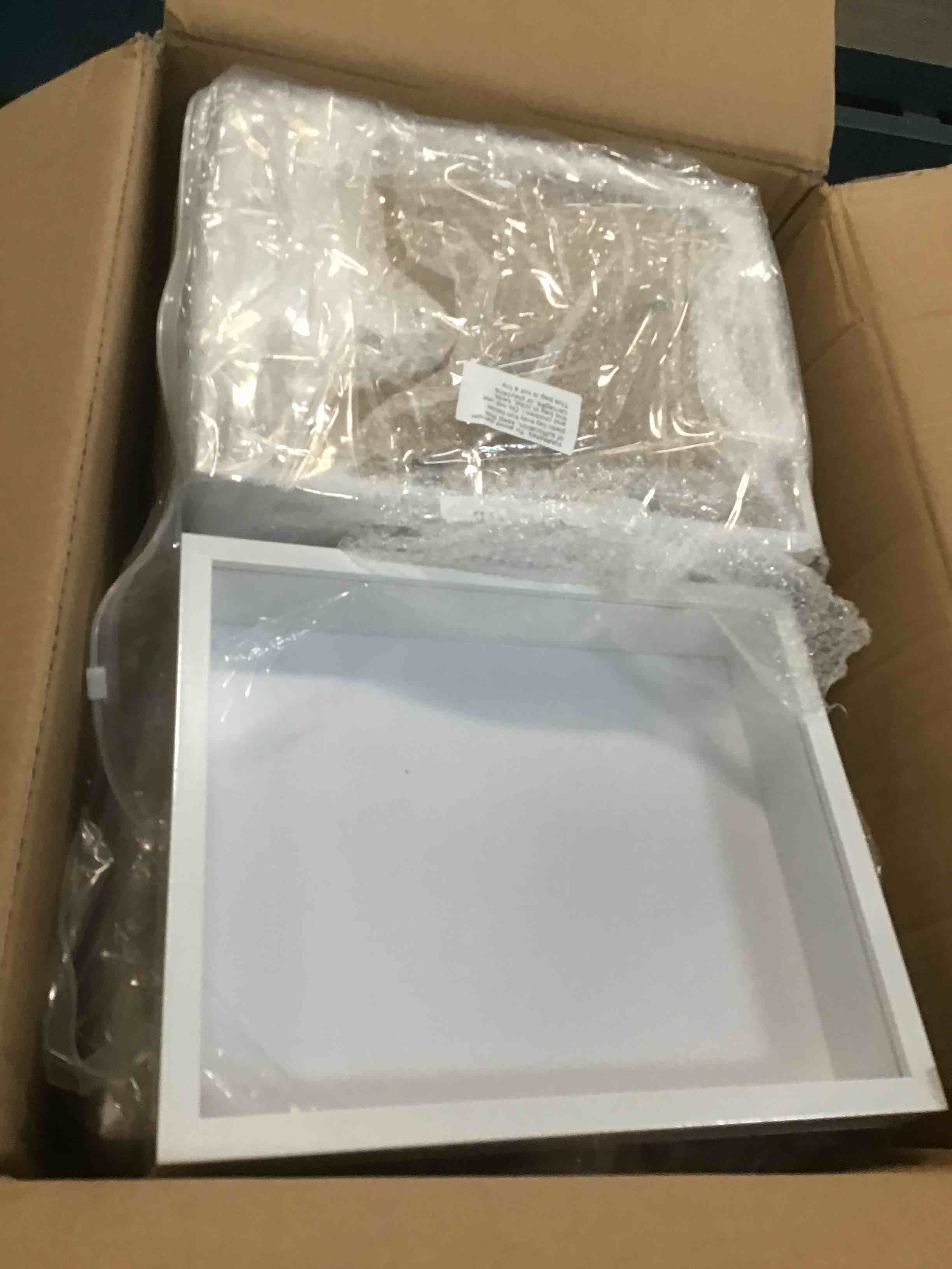 https://s3.amazonaws.com/lotting-images-prod/bidfta/GRN5860802_1705760492624.jpeg