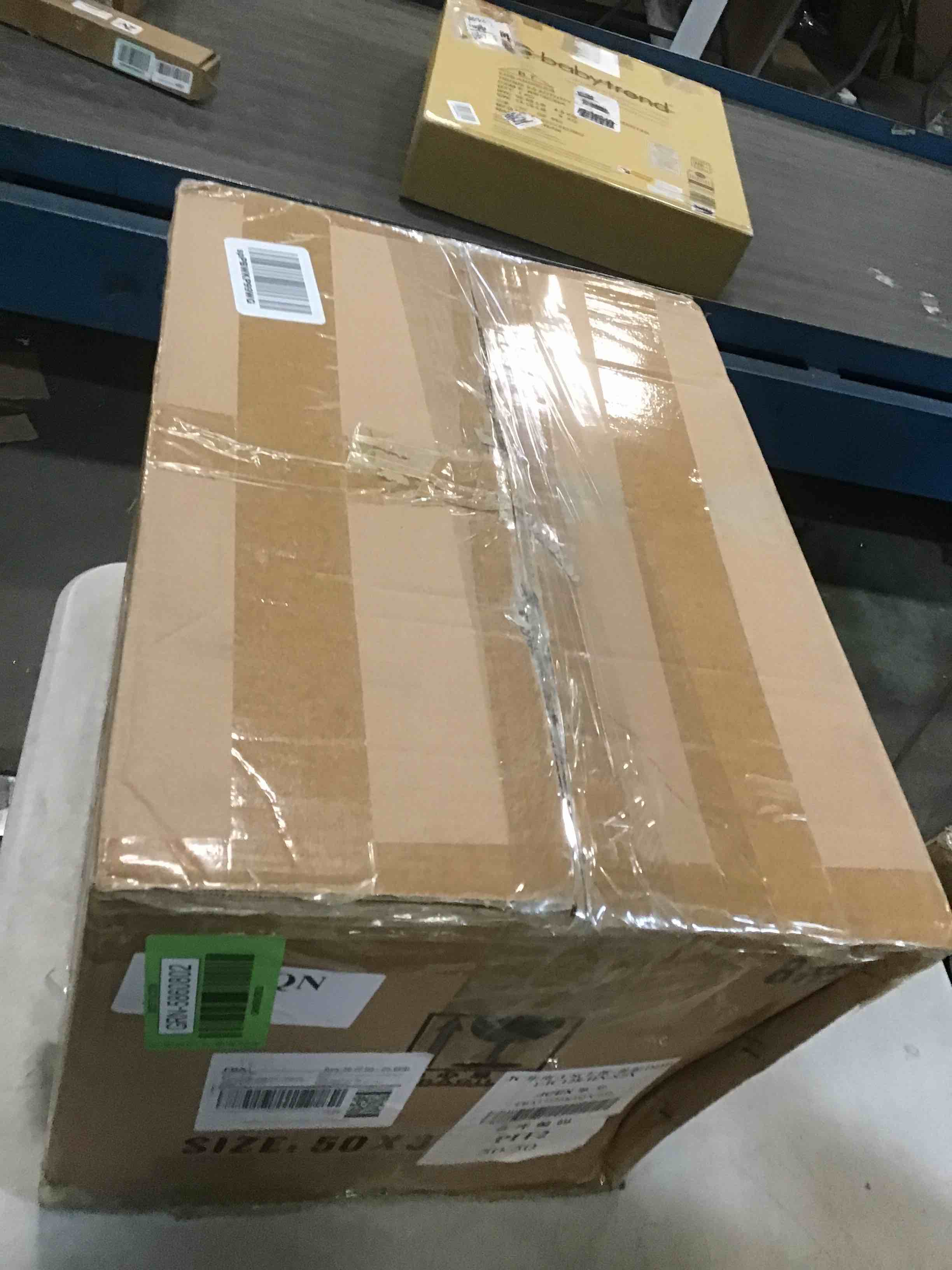 https://s3.amazonaws.com/lotting-images-prod/bidfta/GRN5860802_1705760516393.jpeg