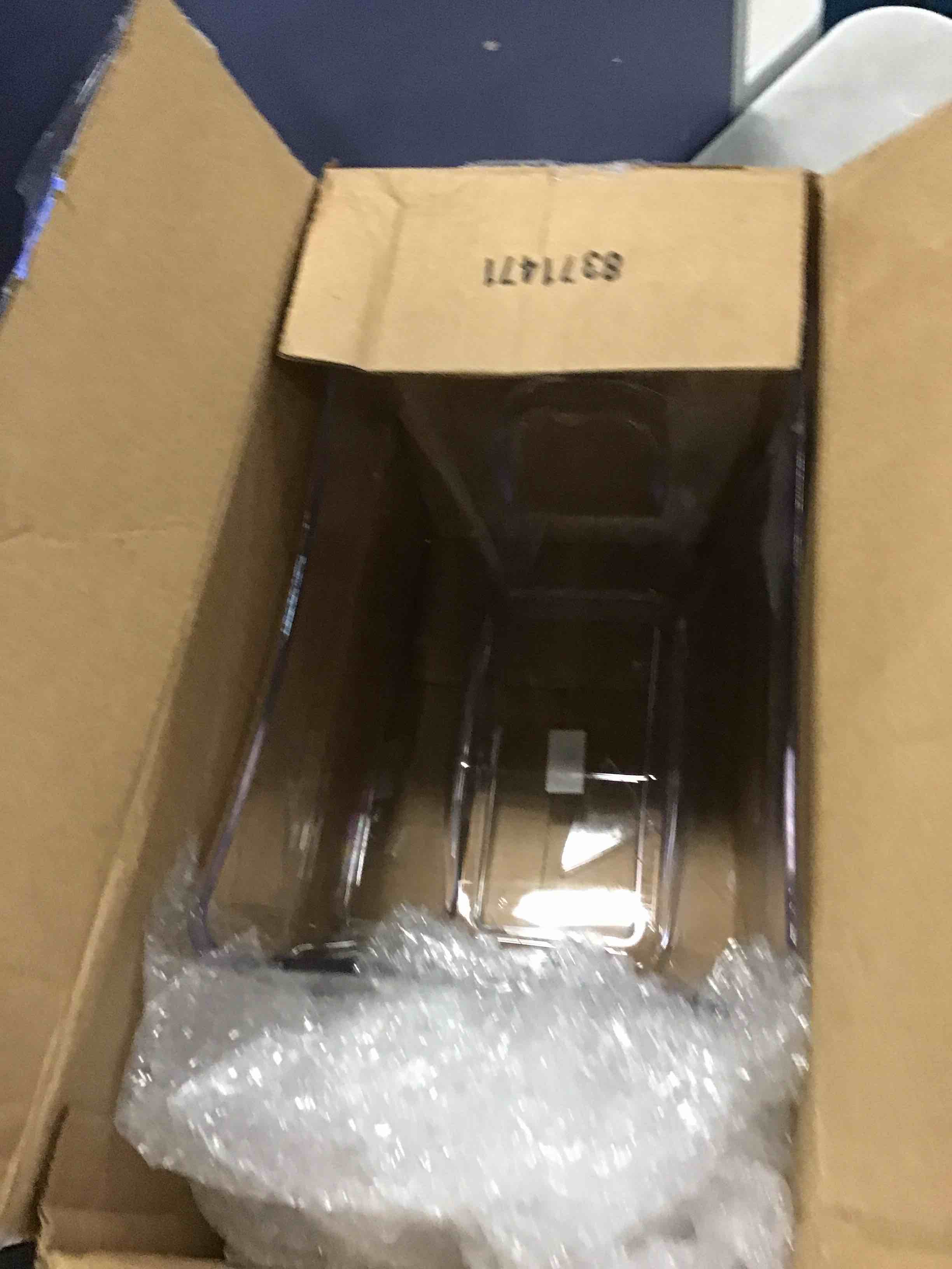 https://s3.amazonaws.com/lotting-images-prod/bidfta/GRN5862687_1704748429796.jpeg