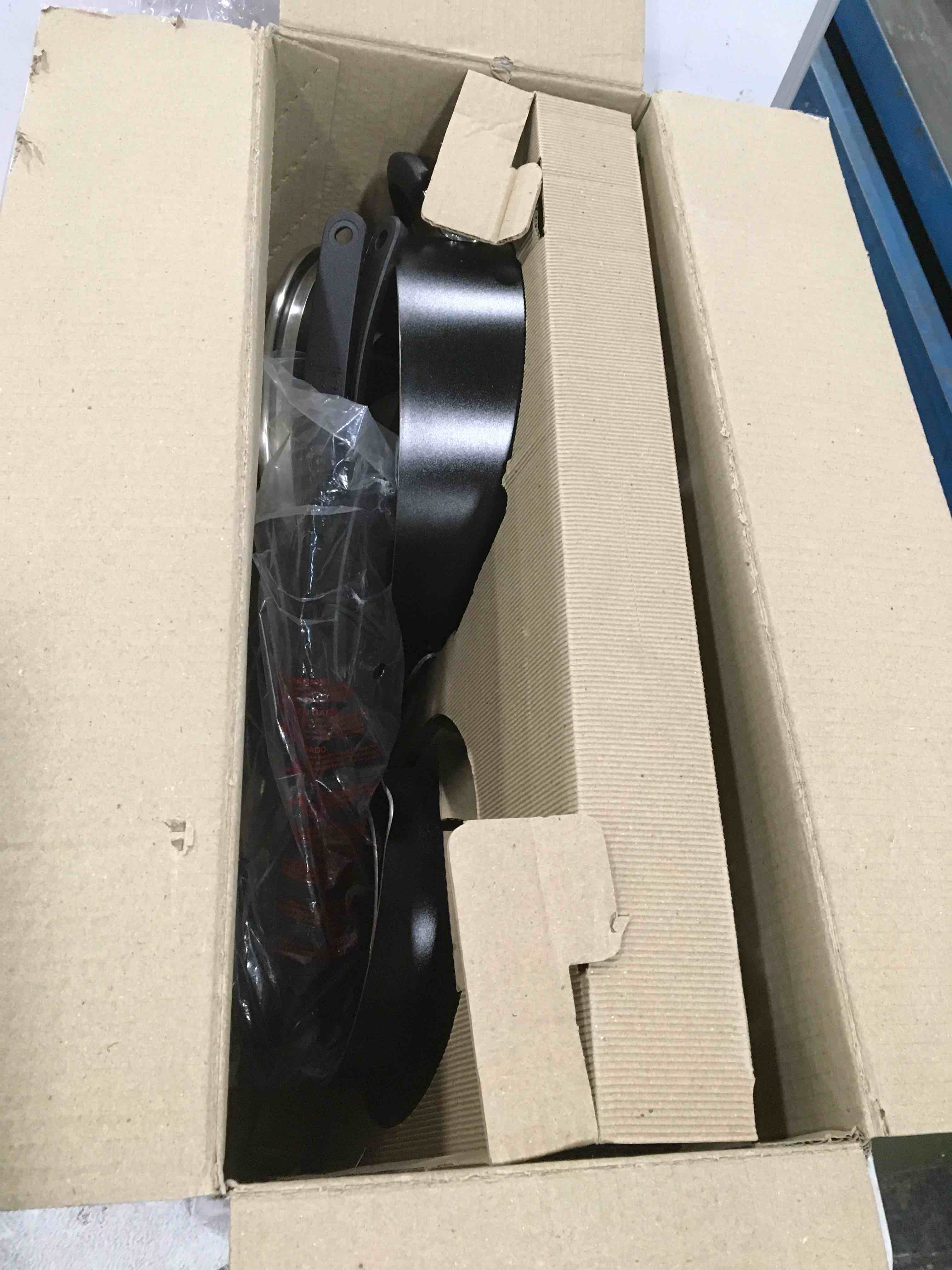 https://s3.amazonaws.com/lotting-images-prod/bidfta/GRN5863013_1704903844112.jpeg