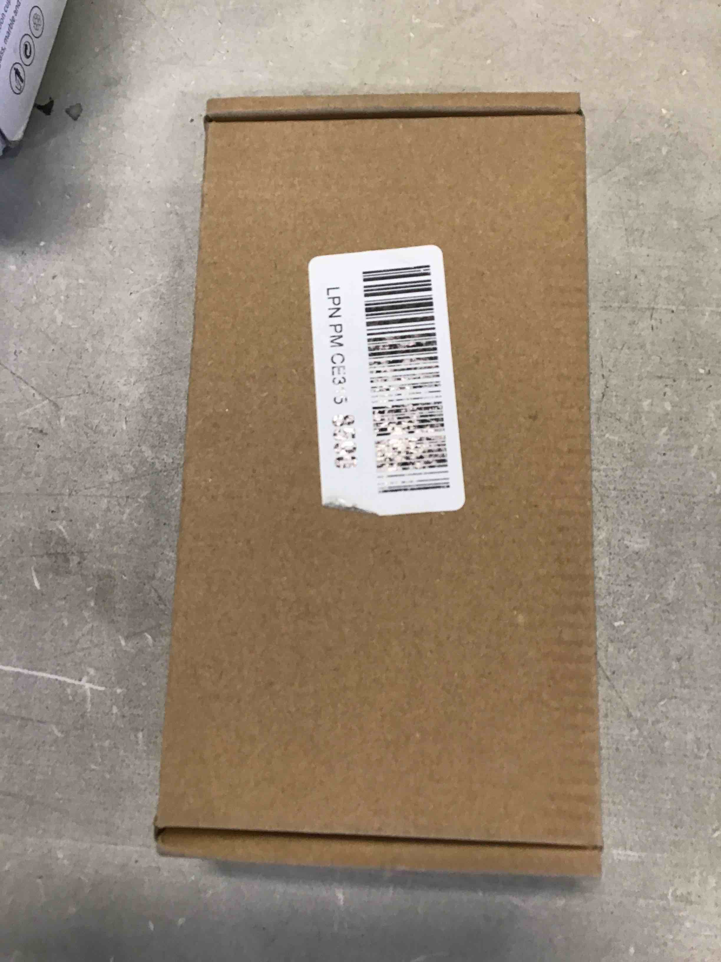 https://s3.amazonaws.com/lotting-images-prod/bidfta/GRN5866731_1707163714538.jpeg