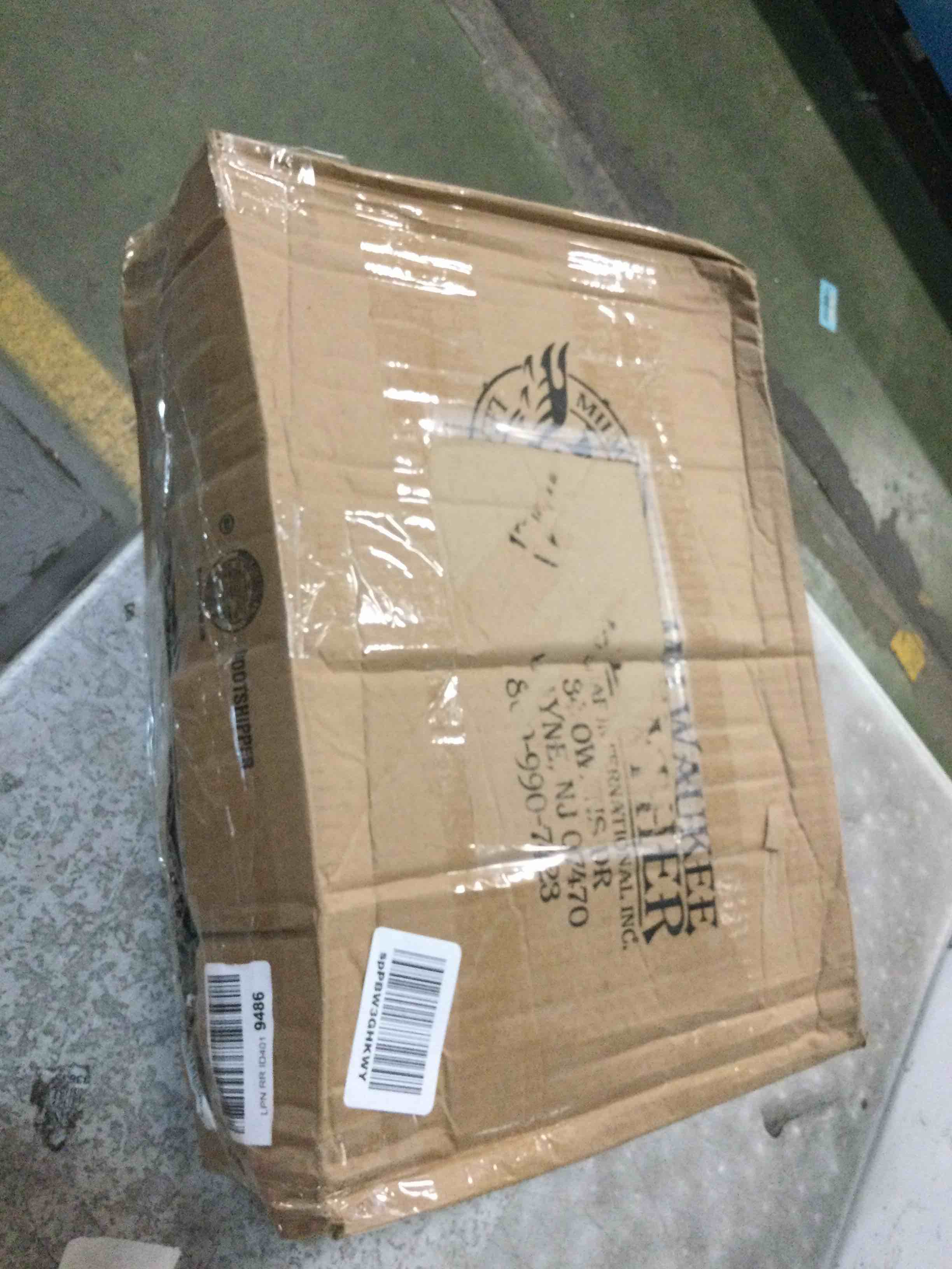 https://s3.amazonaws.com/lotting-images-prod/bidfta/GRN5871840_1706280566149.jpeg