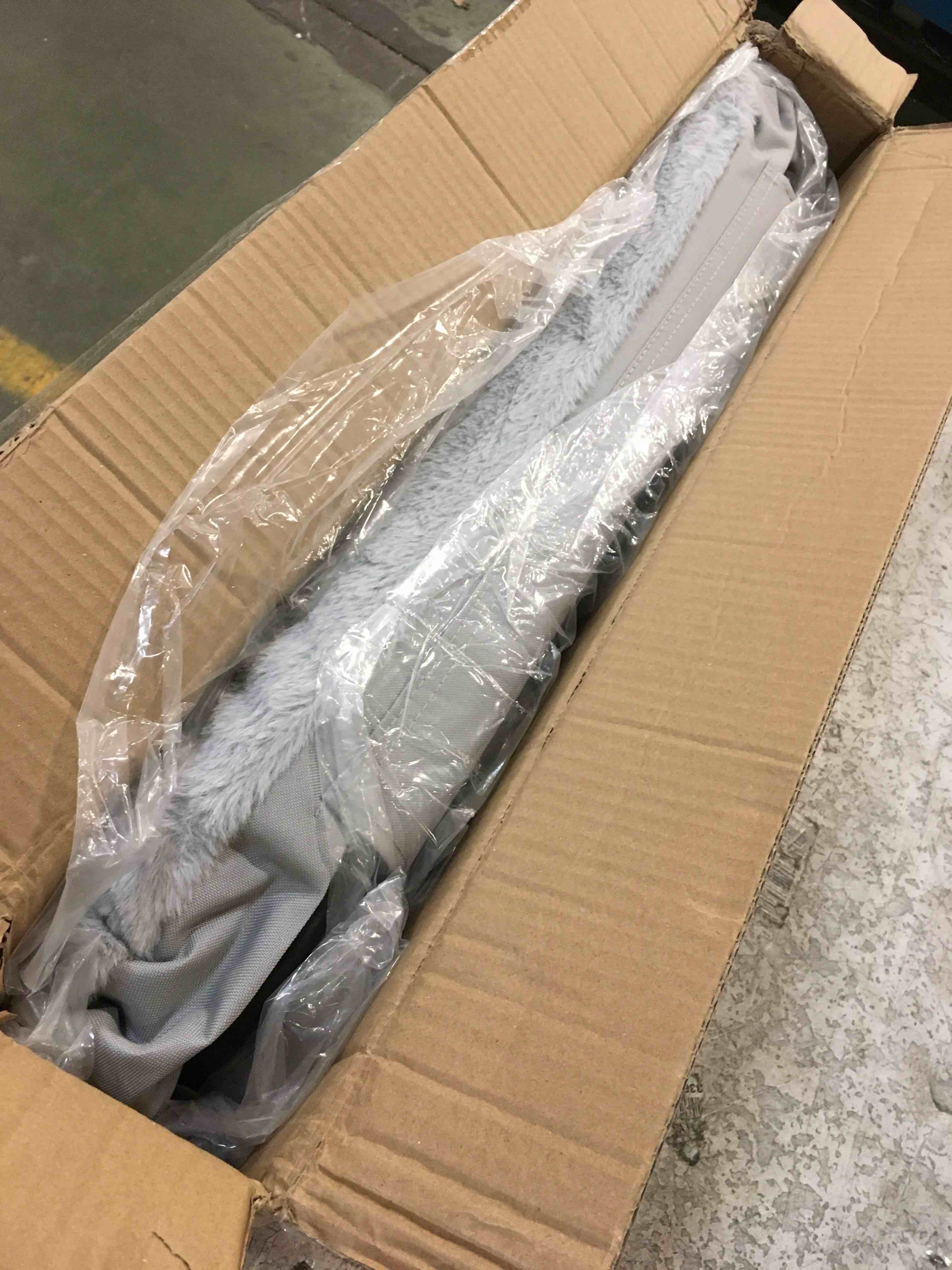 https://s3.amazonaws.com/lotting-images-prod/bidfta/GRN5871992_1706303730849.jpeg