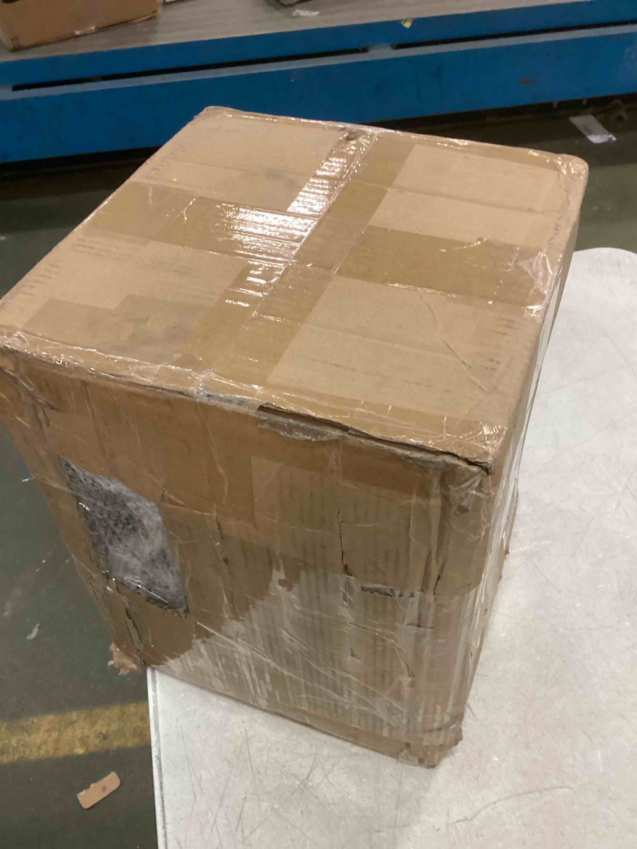 https://s3.amazonaws.com/lotting-images-prod/bidfta/GRN5872125_1706374867561.jpeg