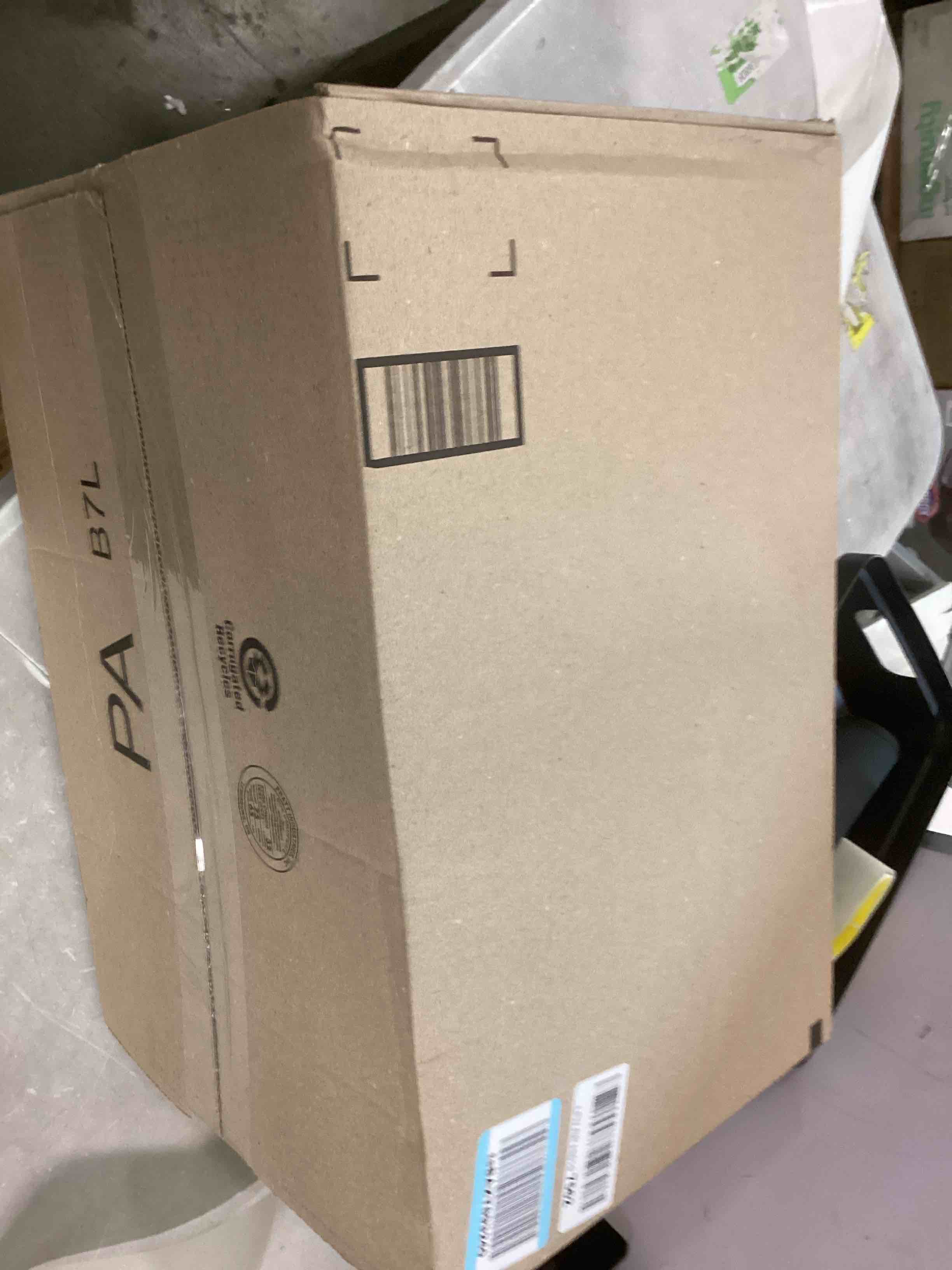 https://s3.amazonaws.com/lotting-images-prod/bidfta/GRN5872350_1706558190986.jpeg