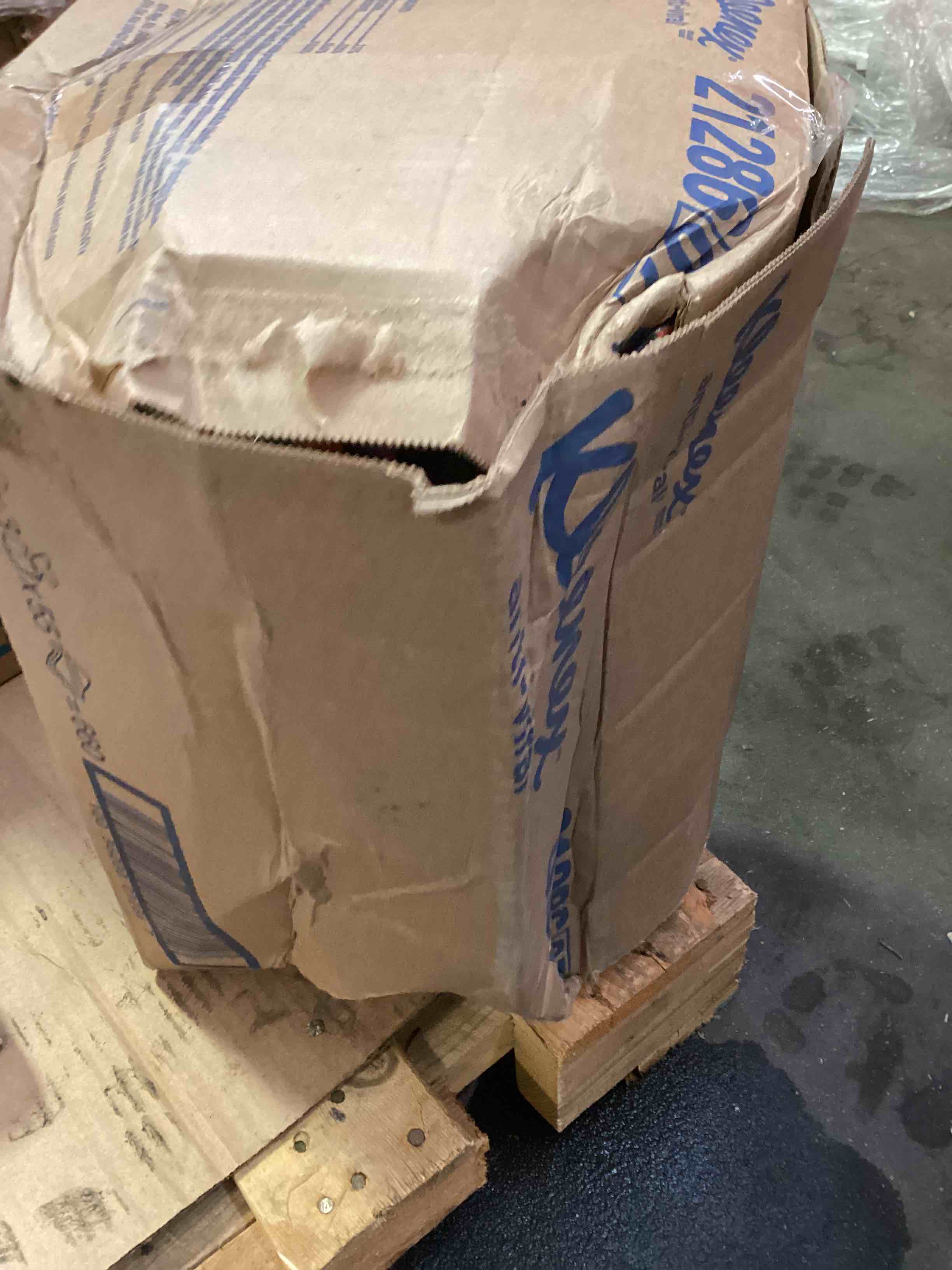 https://s3.amazonaws.com/lotting-images-prod/bidfta/GRN5873597_1706899231134.jpeg