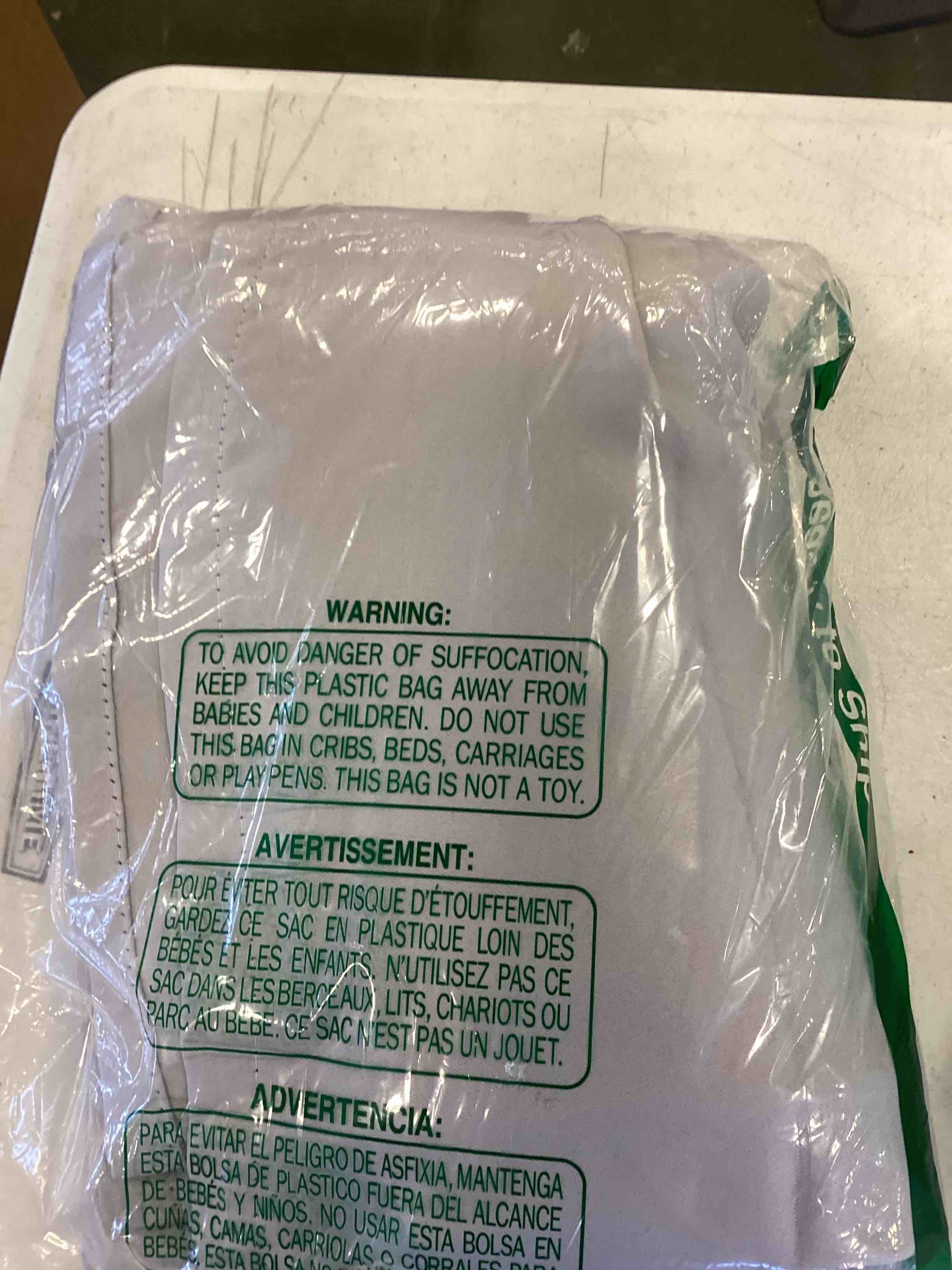 https://s3.amazonaws.com/lotting-images-prod/bidfta/GRN5873811_1707157151129.jpeg