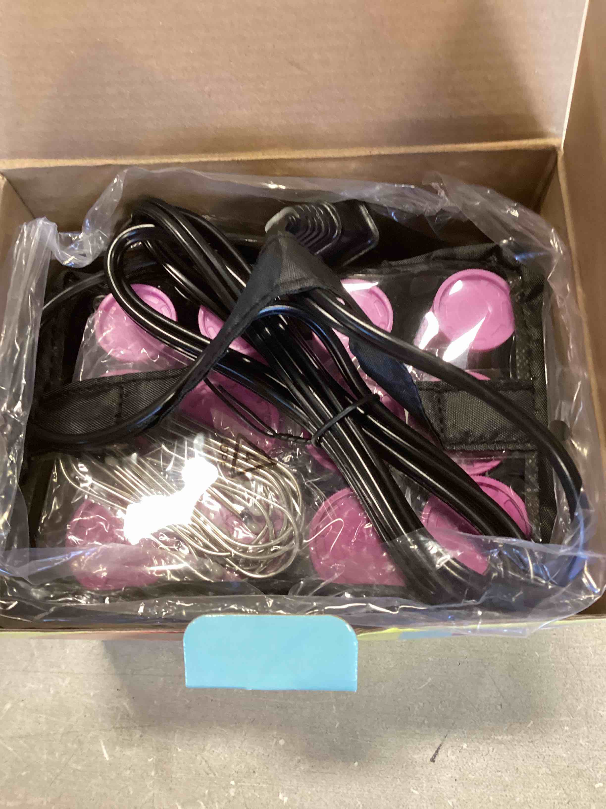 https://s3.amazonaws.com/lotting-images-prod/bidfta/GRN5874245_1707320592429.jpeg