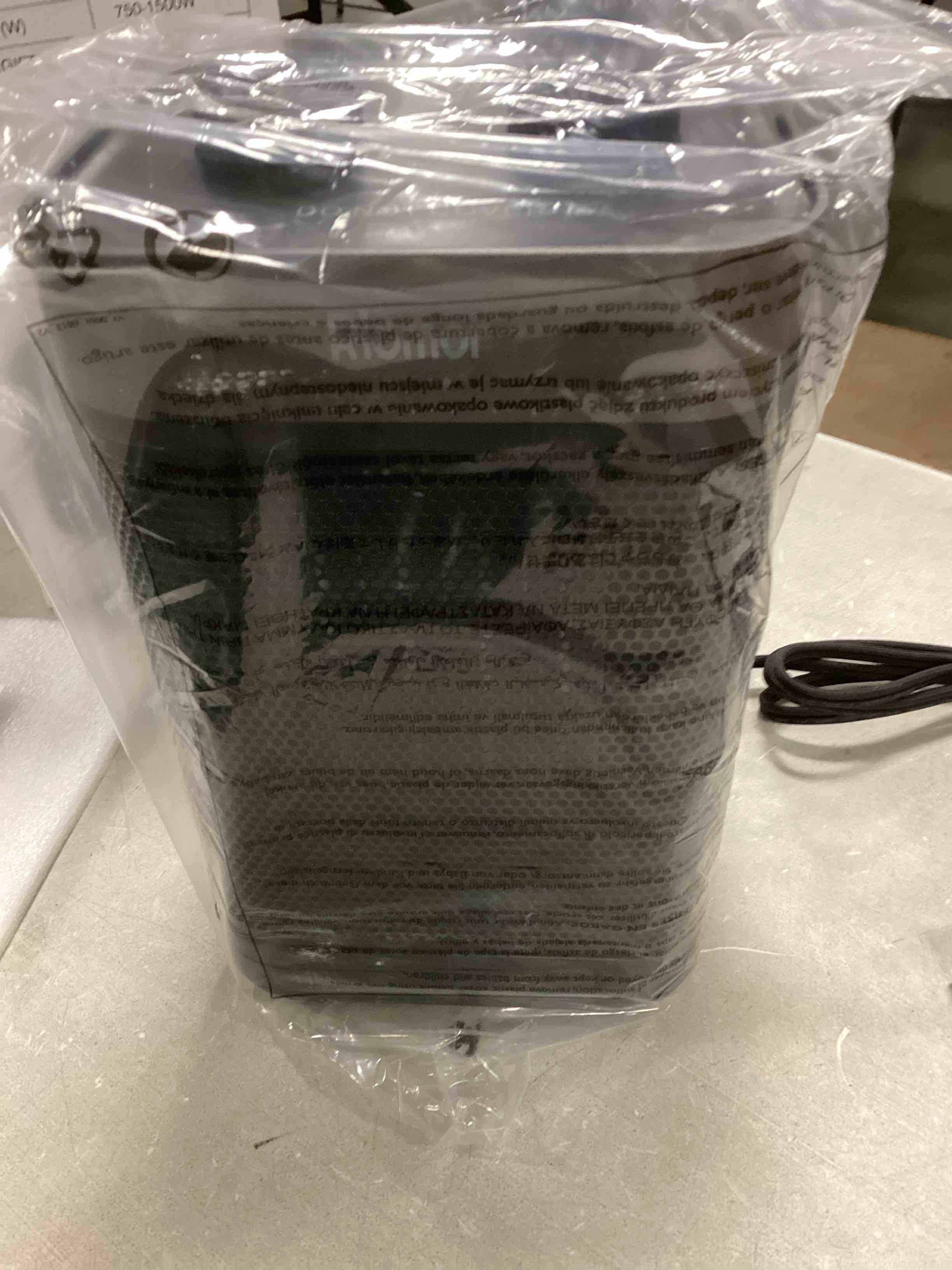 https://s3.amazonaws.com/lotting-images-prod/bidfta/GRN5874388_1707392982650.jpeg