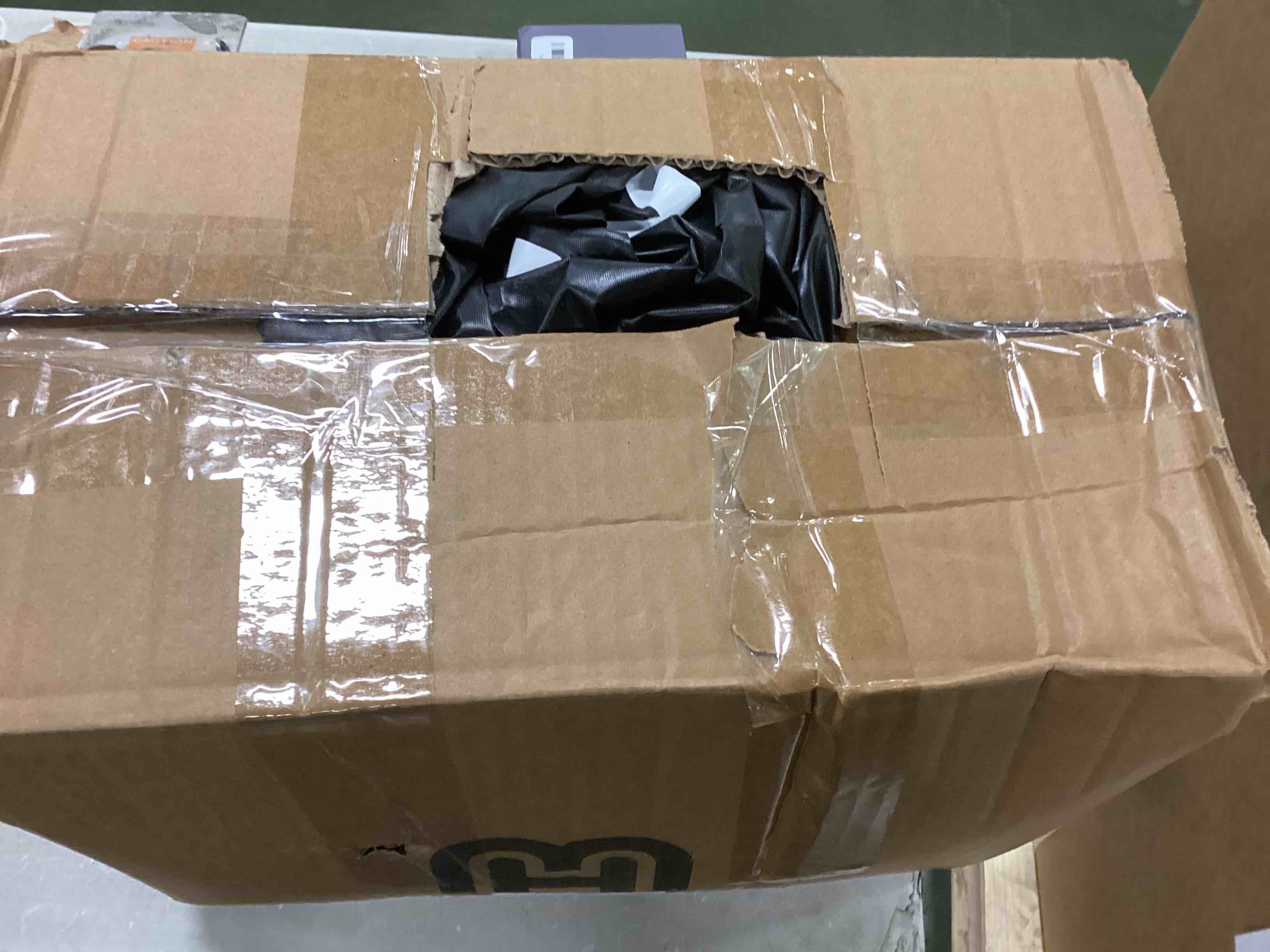 https://s3.amazonaws.com/lotting-images-prod/bidfta/GRN5874394_1707393568968.jpeg