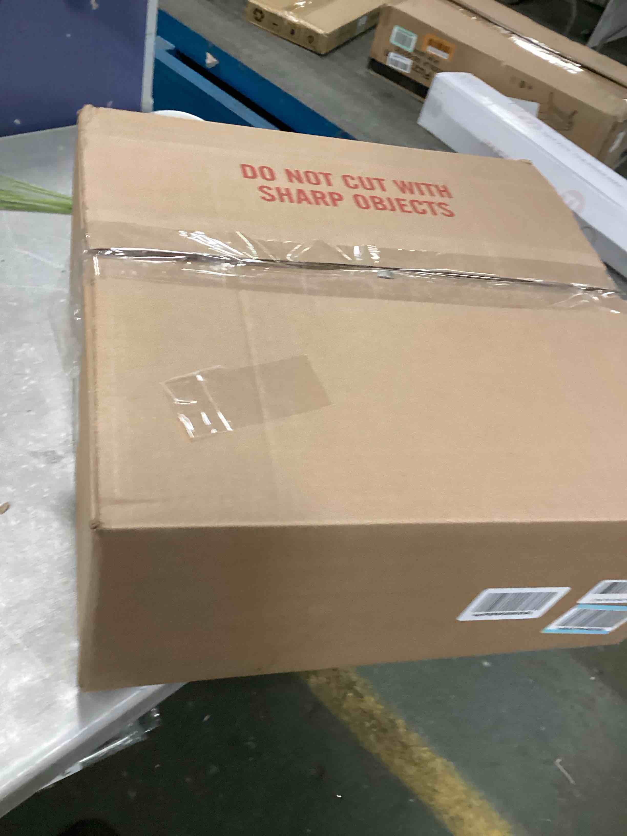 https://s3.amazonaws.com/lotting-images-prod/bidfta/GRN5874656_1706533485510.jpeg