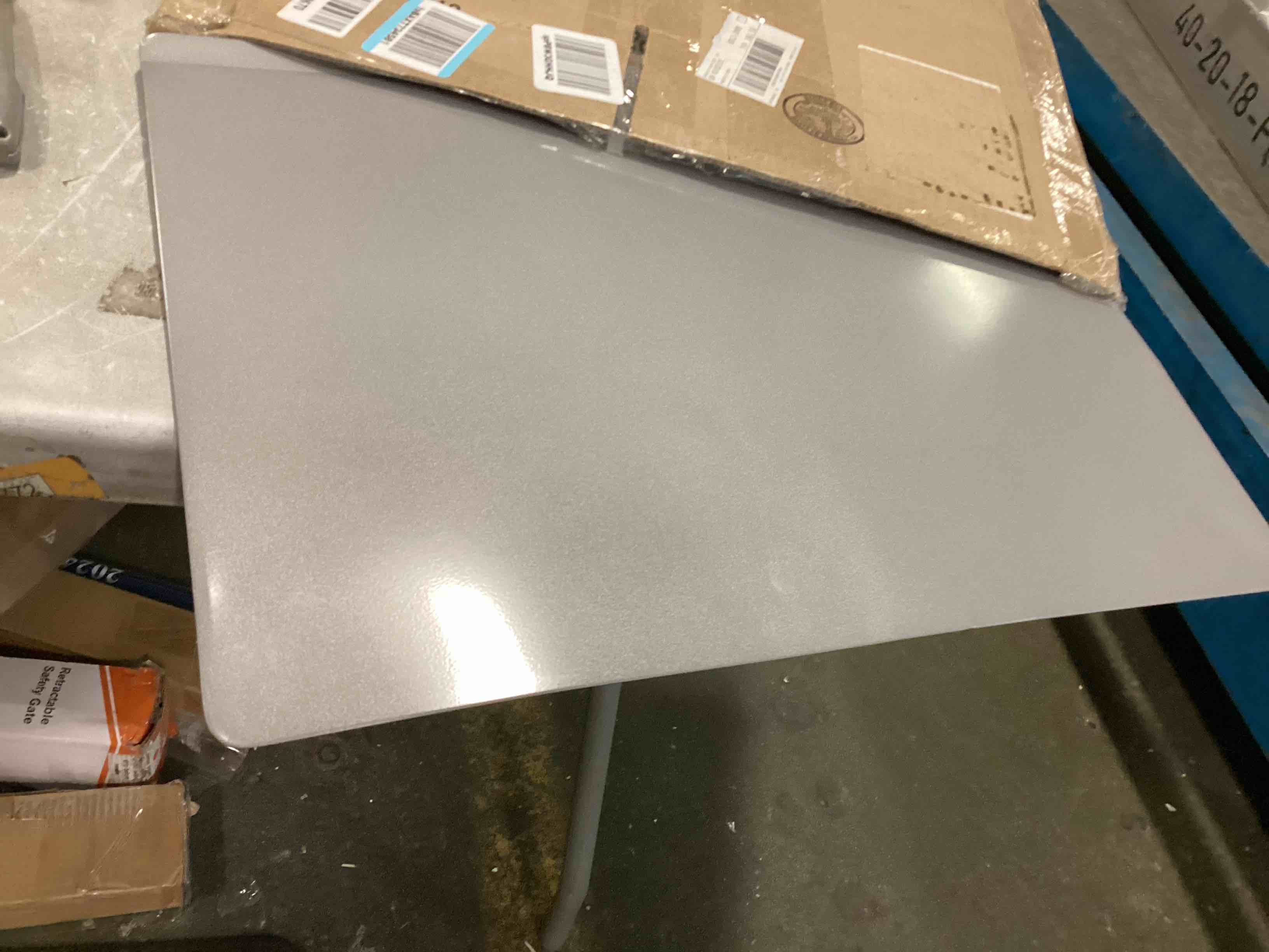 https://s3.amazonaws.com/lotting-images-prod/bidfta/GRN5874802_1706547351116.jpeg
