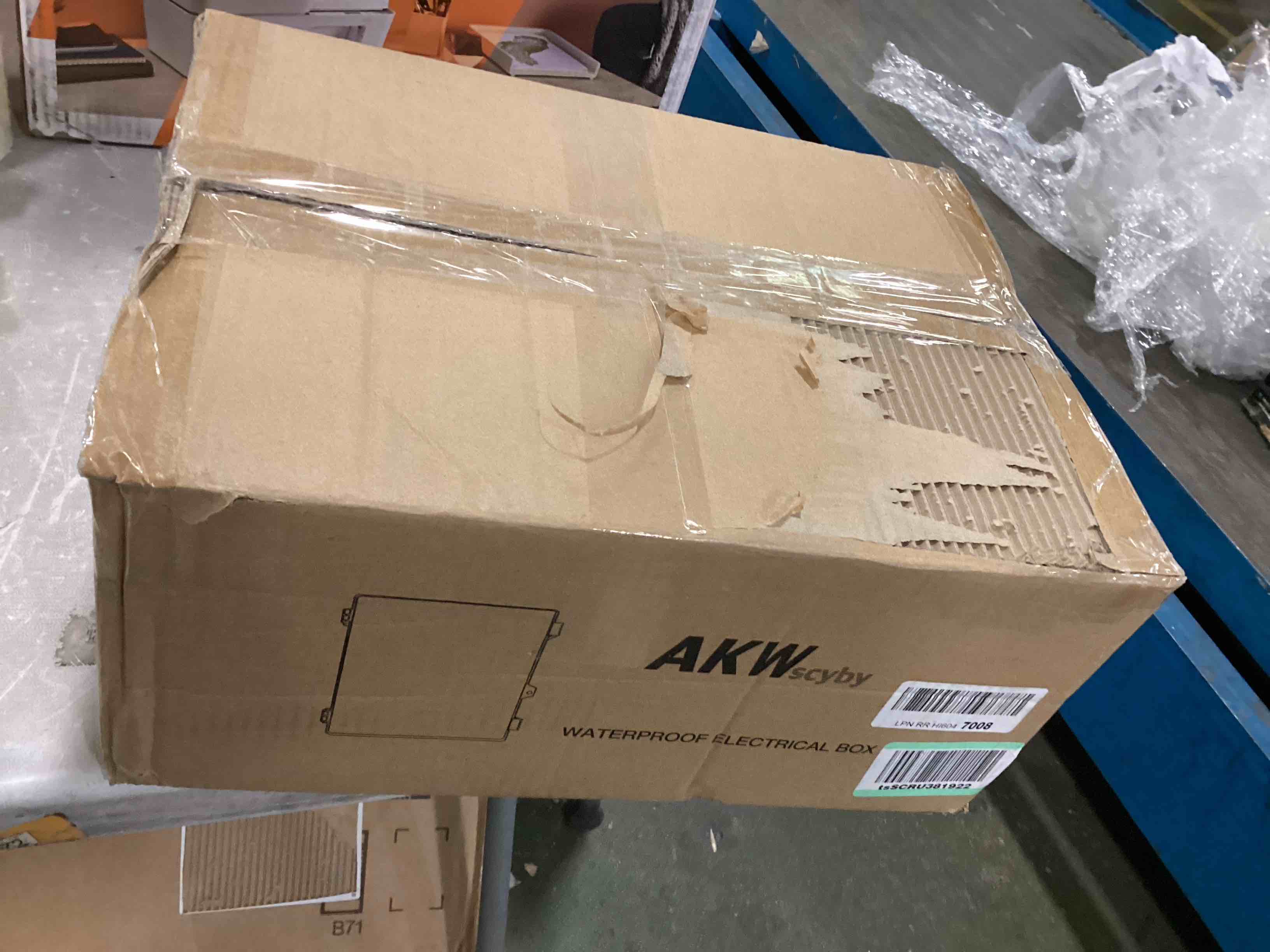 https://s3.amazonaws.com/lotting-images-prod/bidfta/GRN5874961_1706561338114.jpeg