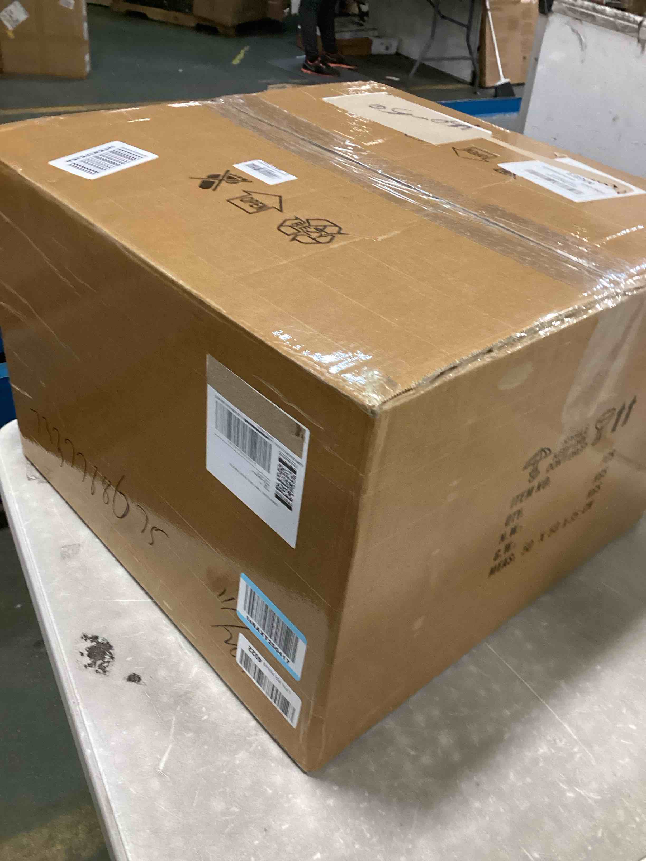 https://s3.amazonaws.com/lotting-images-prod/bidfta/GRN5875018_1706619099895.jpeg