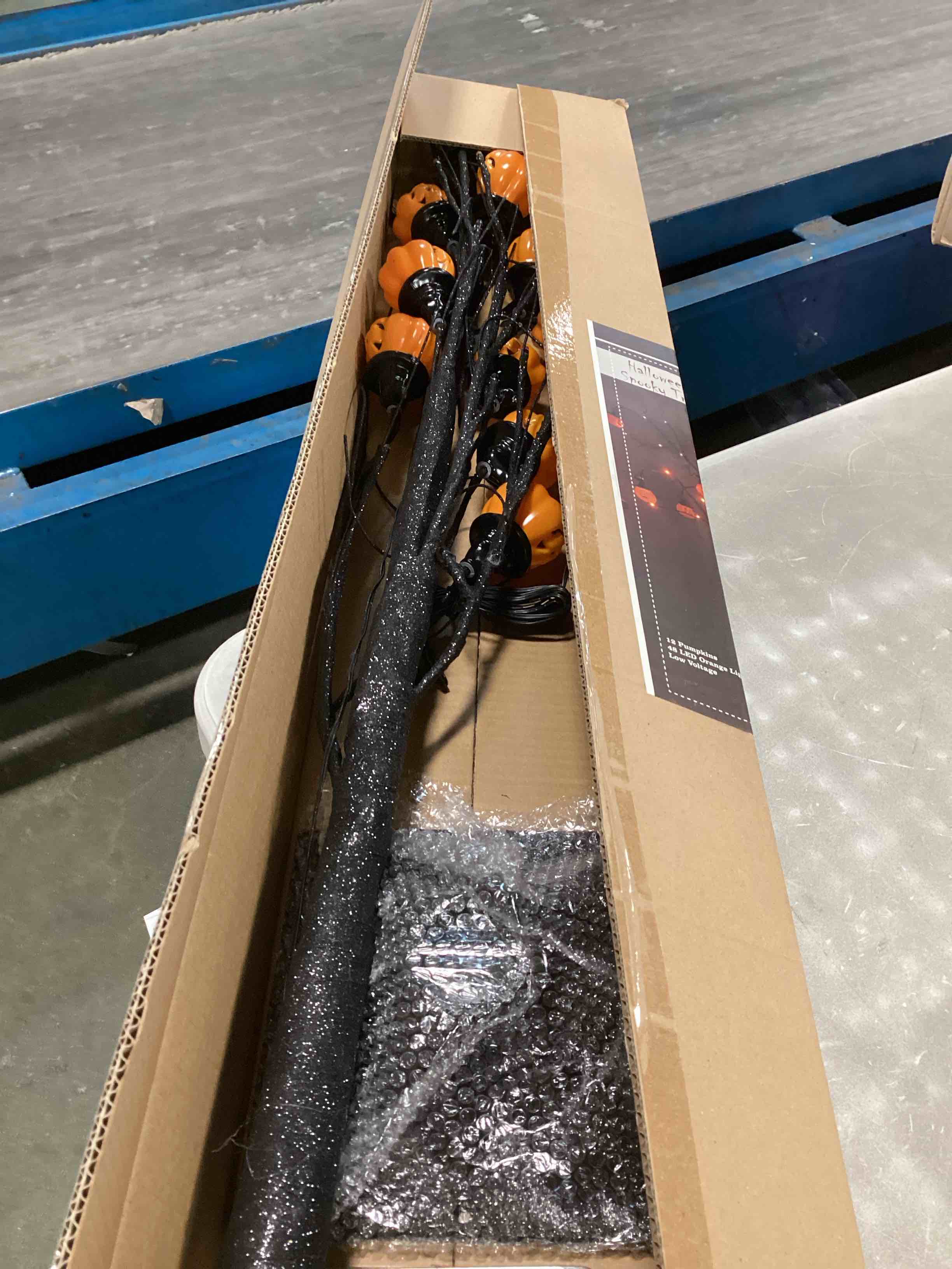 Twinkle Star 4FT Halloween Decorations Black Spooky Tree, Glittered with 48 LED Orange Lights &12 Pumpkins, 24V 3.6W Low Voltage Lighted Artificial Tree Decor for Indoor Holiday Party All Saints Day