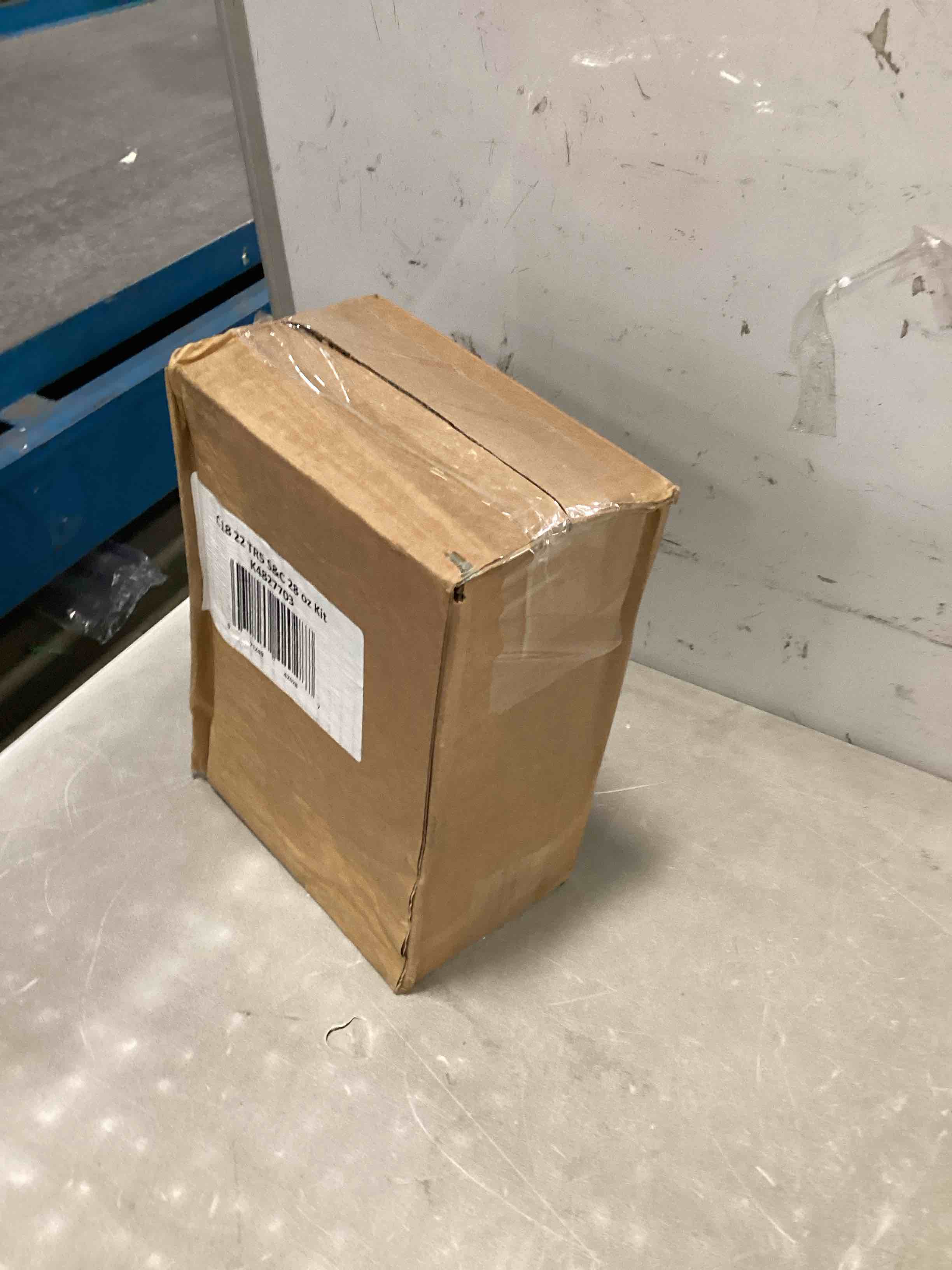 https://s3.amazonaws.com/lotting-images-prod/bidfta/GRN5875352_1706639638986.jpeg