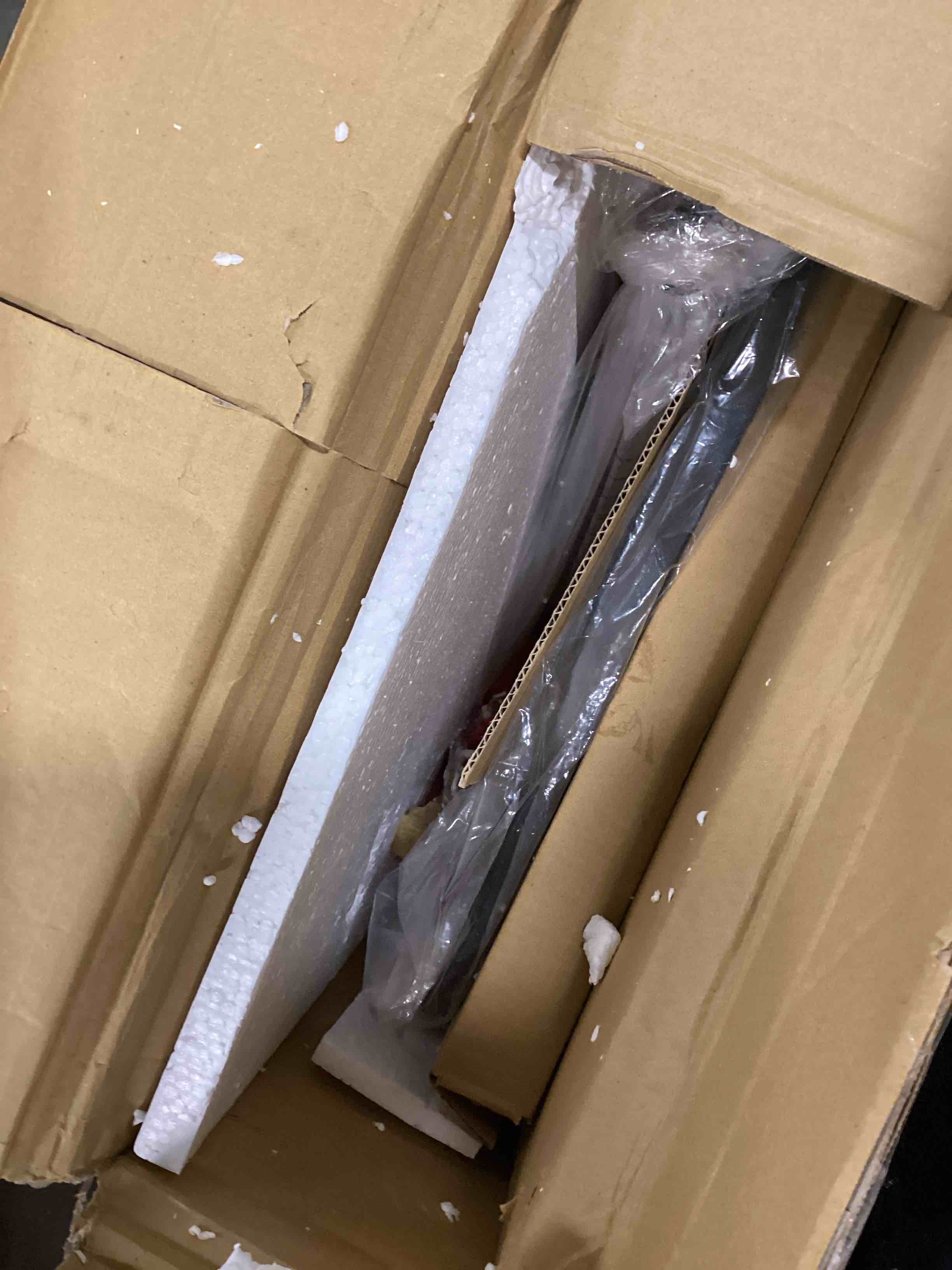 https://s3.amazonaws.com/lotting-images-prod/bidfta/GRN5875771_1706716089870.jpeg