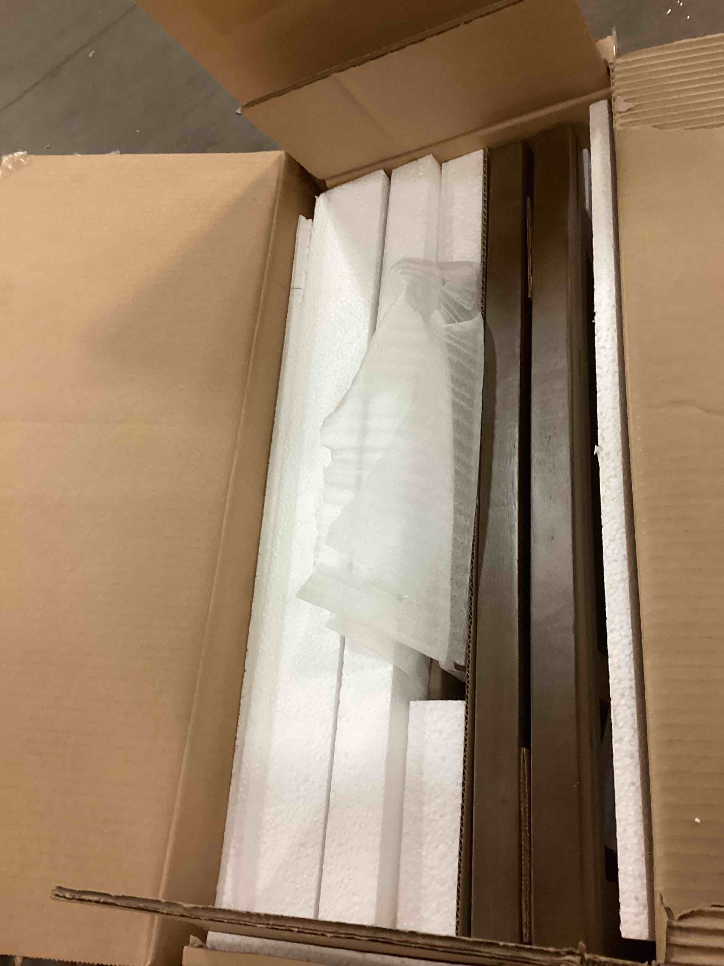 https://s3.amazonaws.com/lotting-images-prod/bidfta/GRN5877785_1707167912145.jpeg