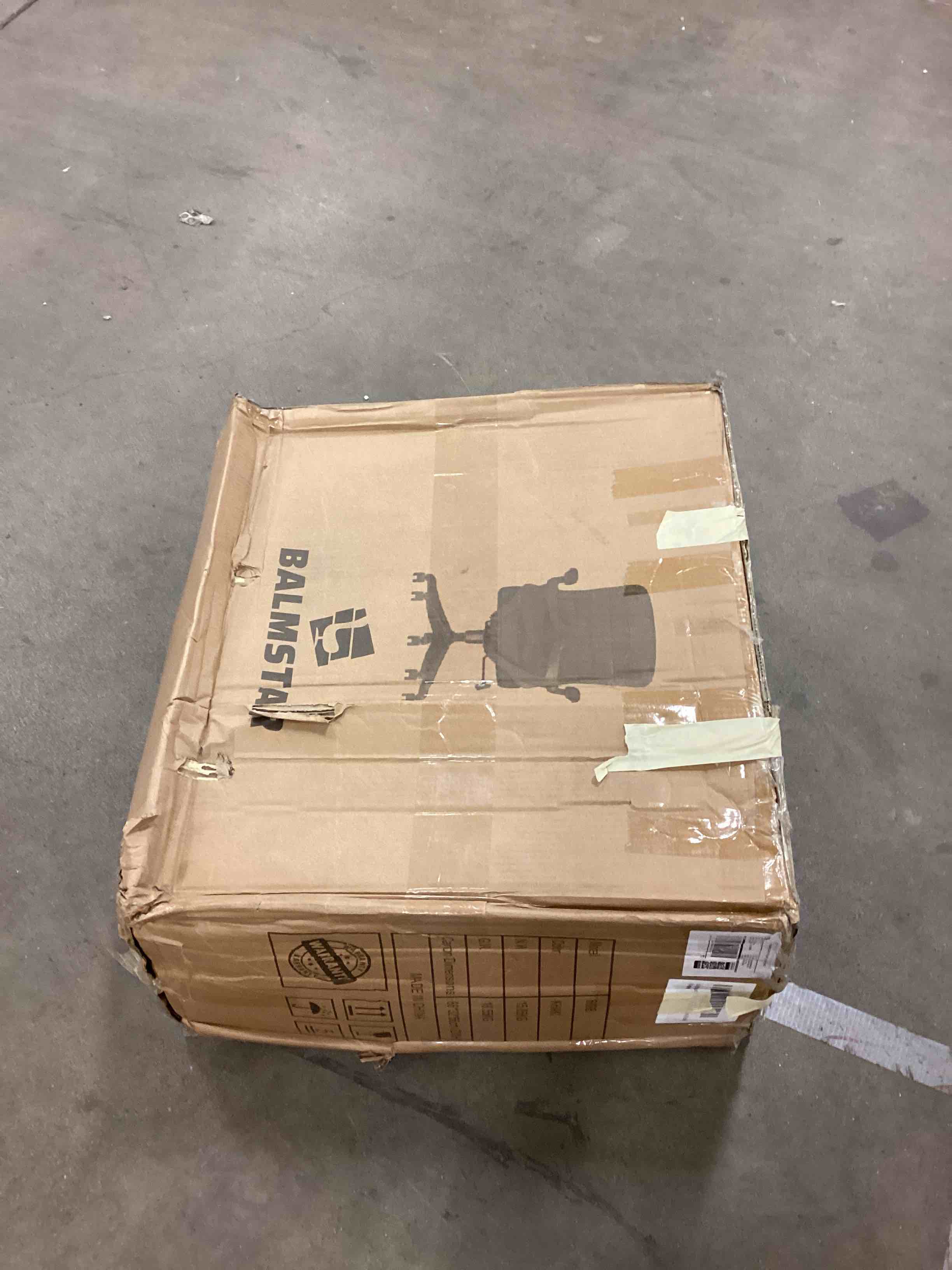 https://s3.amazonaws.com/lotting-images-prod/bidfta/GRN5877808_1707231005335.jpeg