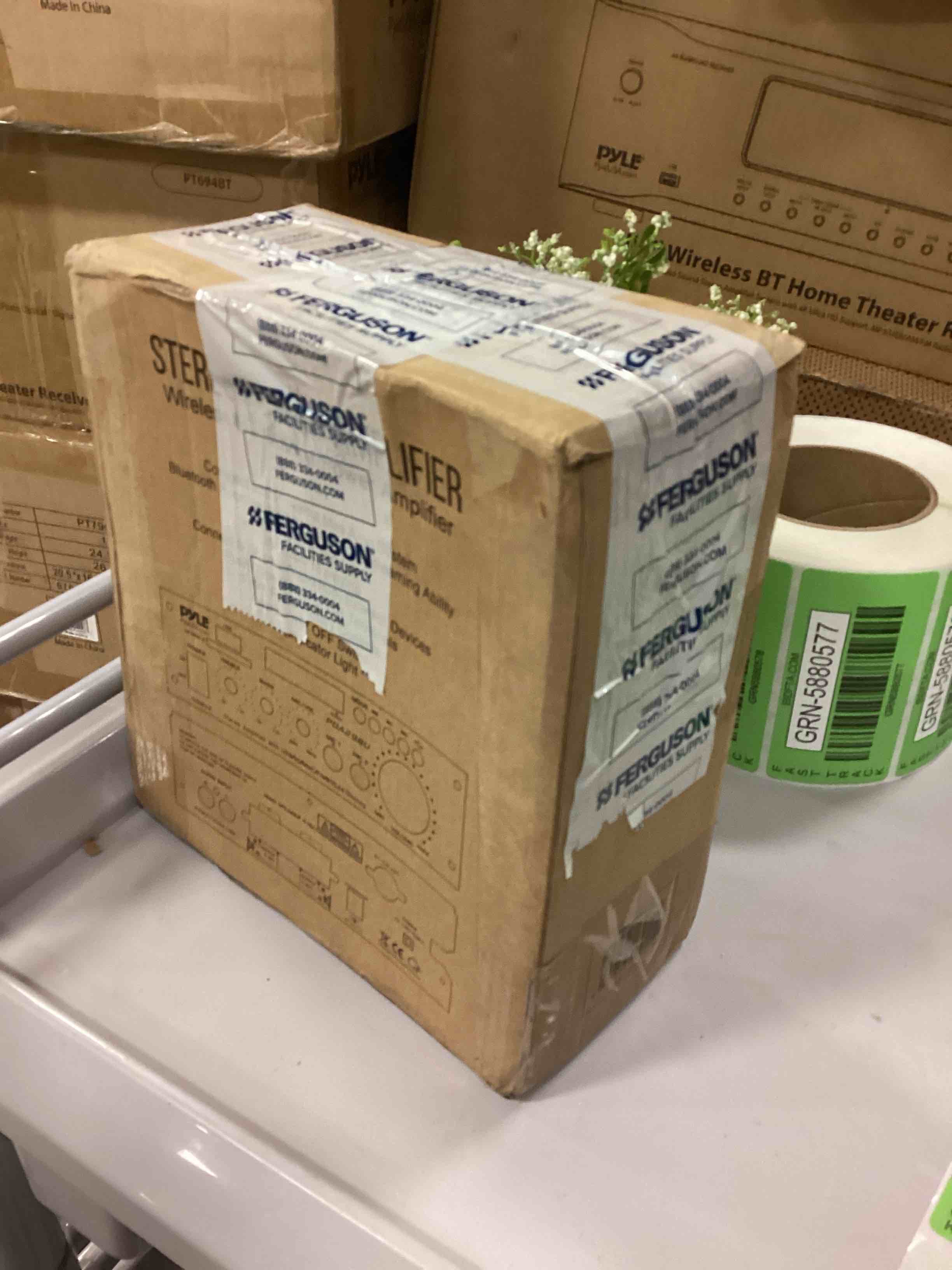 https://s3.amazonaws.com/lotting-images-prod/bidfta/GRN5880564_1709147165708.jpeg