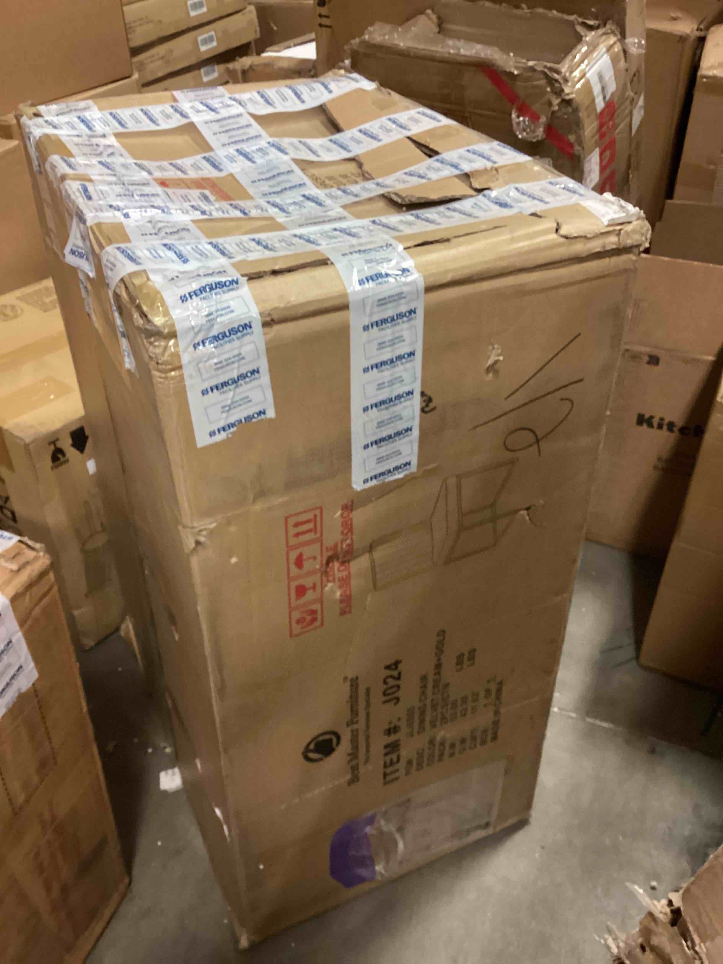 https://s3.amazonaws.com/lotting-images-prod/bidfta/GRN5881132_1709753821887.jpeg