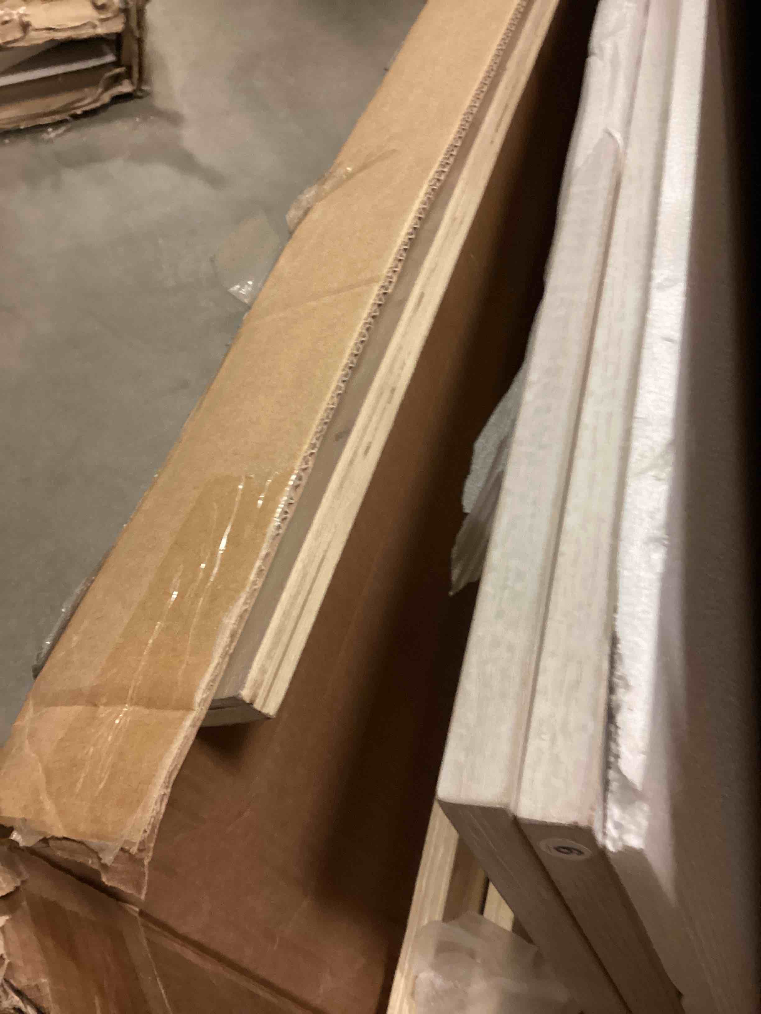 https://s3.amazonaws.com/lotting-images-prod/bidfta/GRN5881160_1709823274607.jpeg