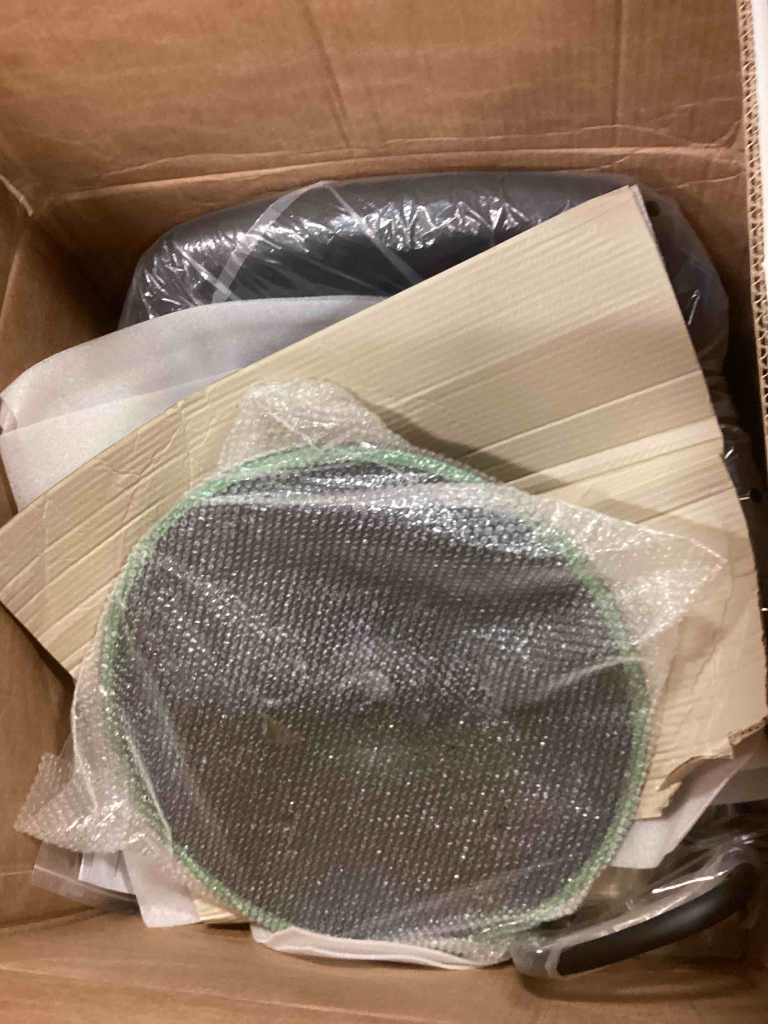 https://s3.amazonaws.com/lotting-images-prod/bidfta/GRN5881621_1710962975912.jpeg