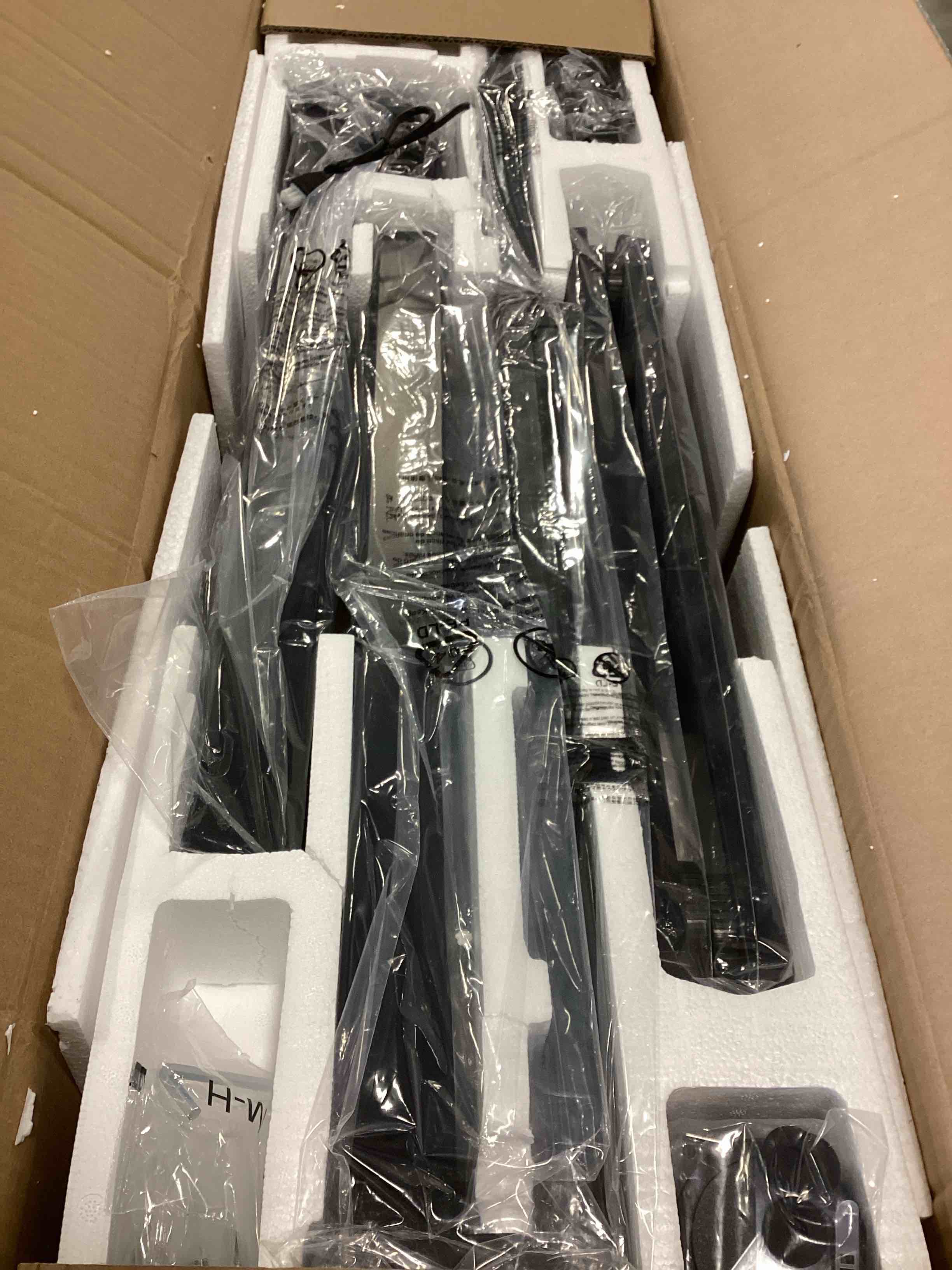 https://s3.amazonaws.com/lotting-images-prod/bidfta/GRN5888150_1705939228733.jpeg