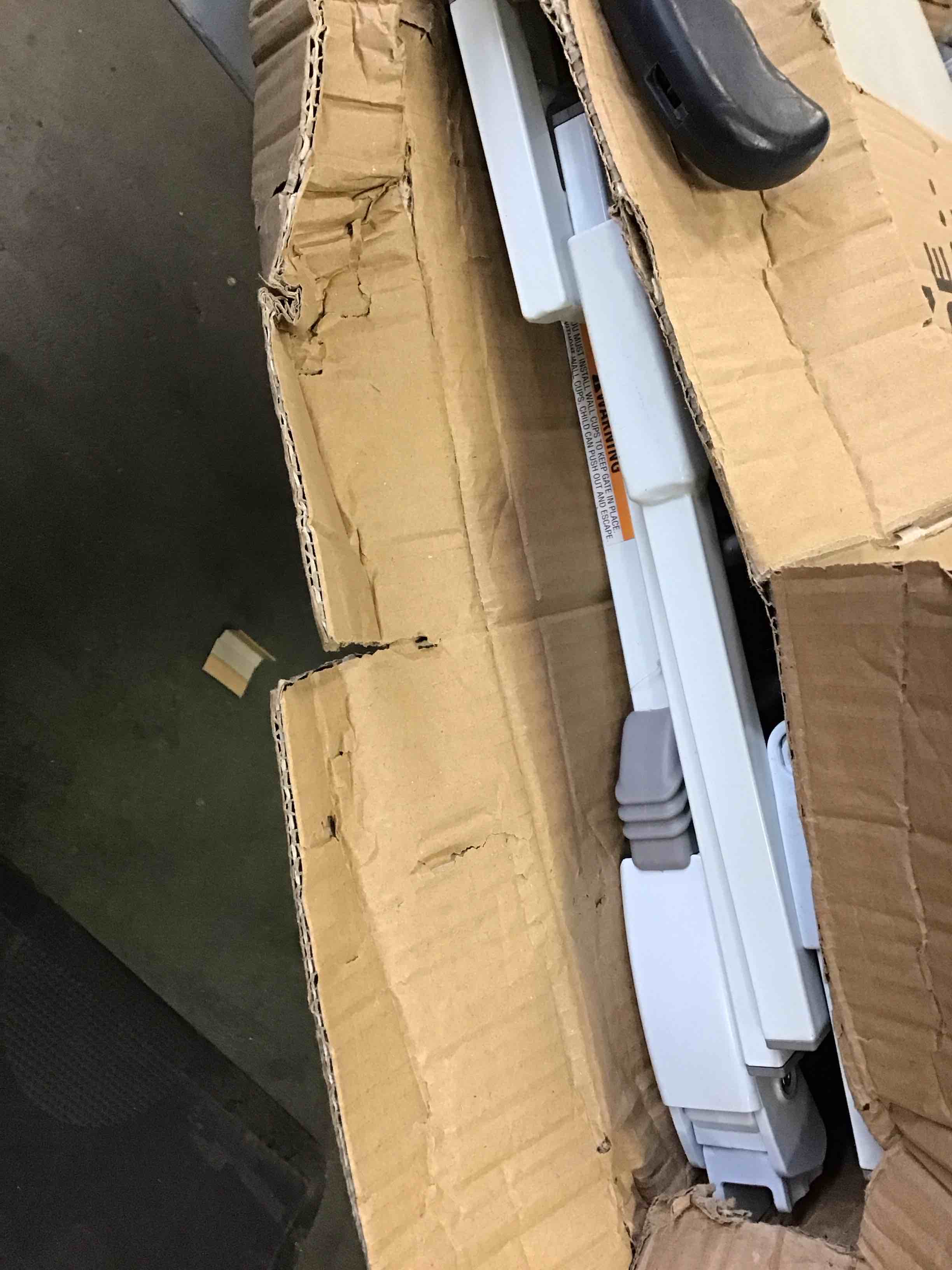 https://s3.amazonaws.com/lotting-images-prod/bidfta/GRN5888248_1705936678983.jpeg