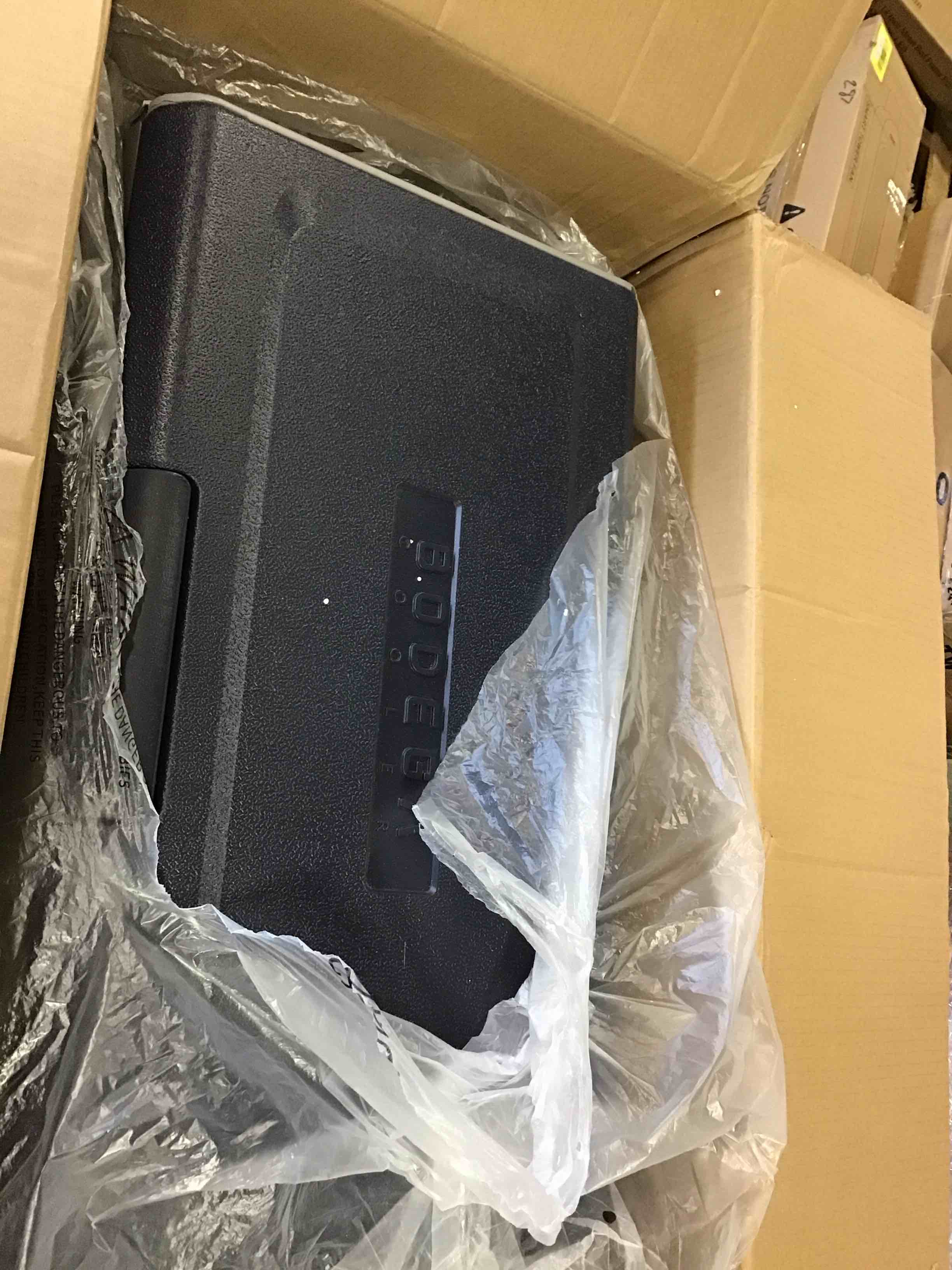 https://s3.amazonaws.com/lotting-images-prod/bidfta/GRN5888252_1705937914218.jpeg
