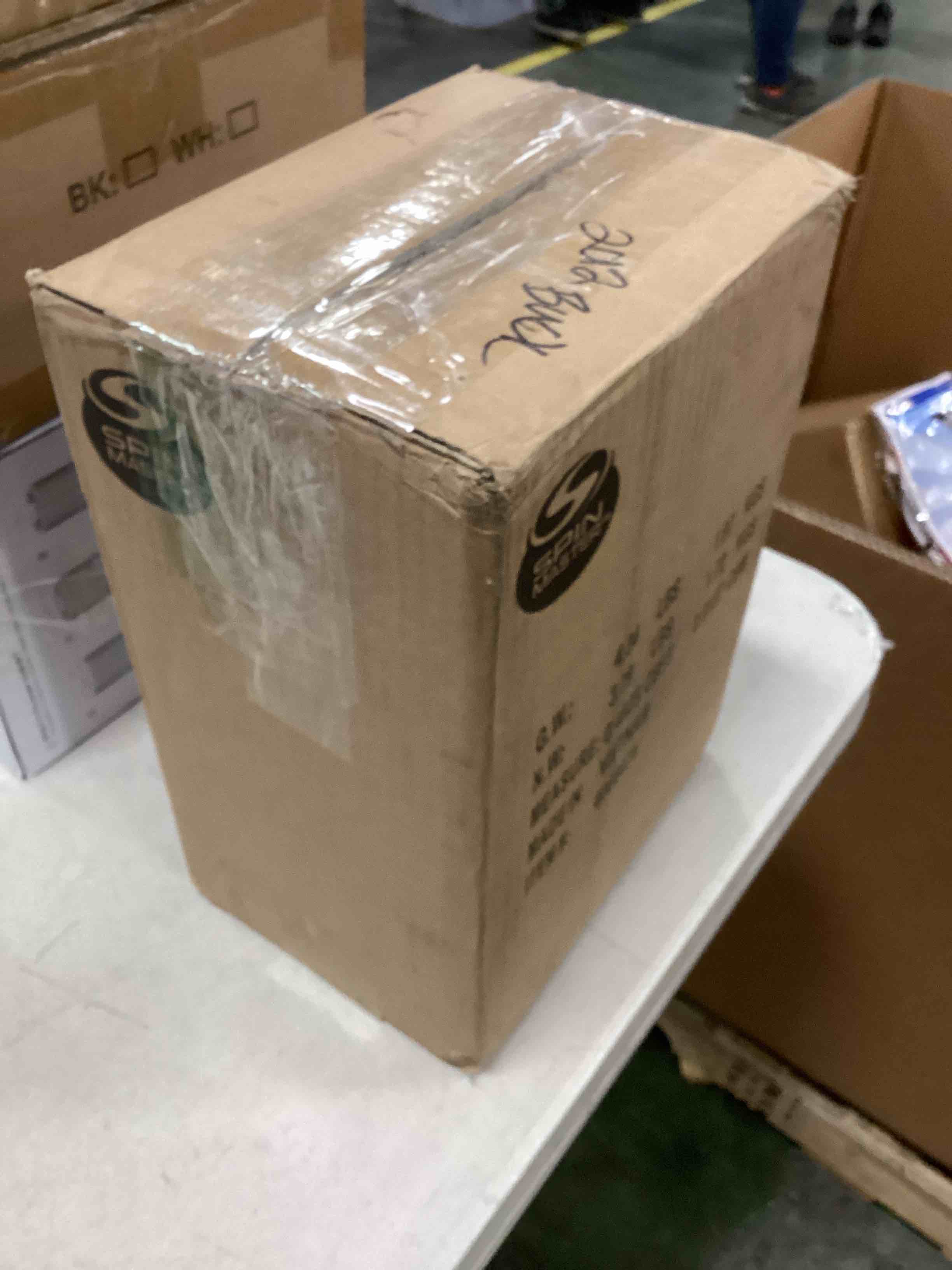https://s3.amazonaws.com/lotting-images-prod/bidfta/GRN5888972_1707309564610.jpeg