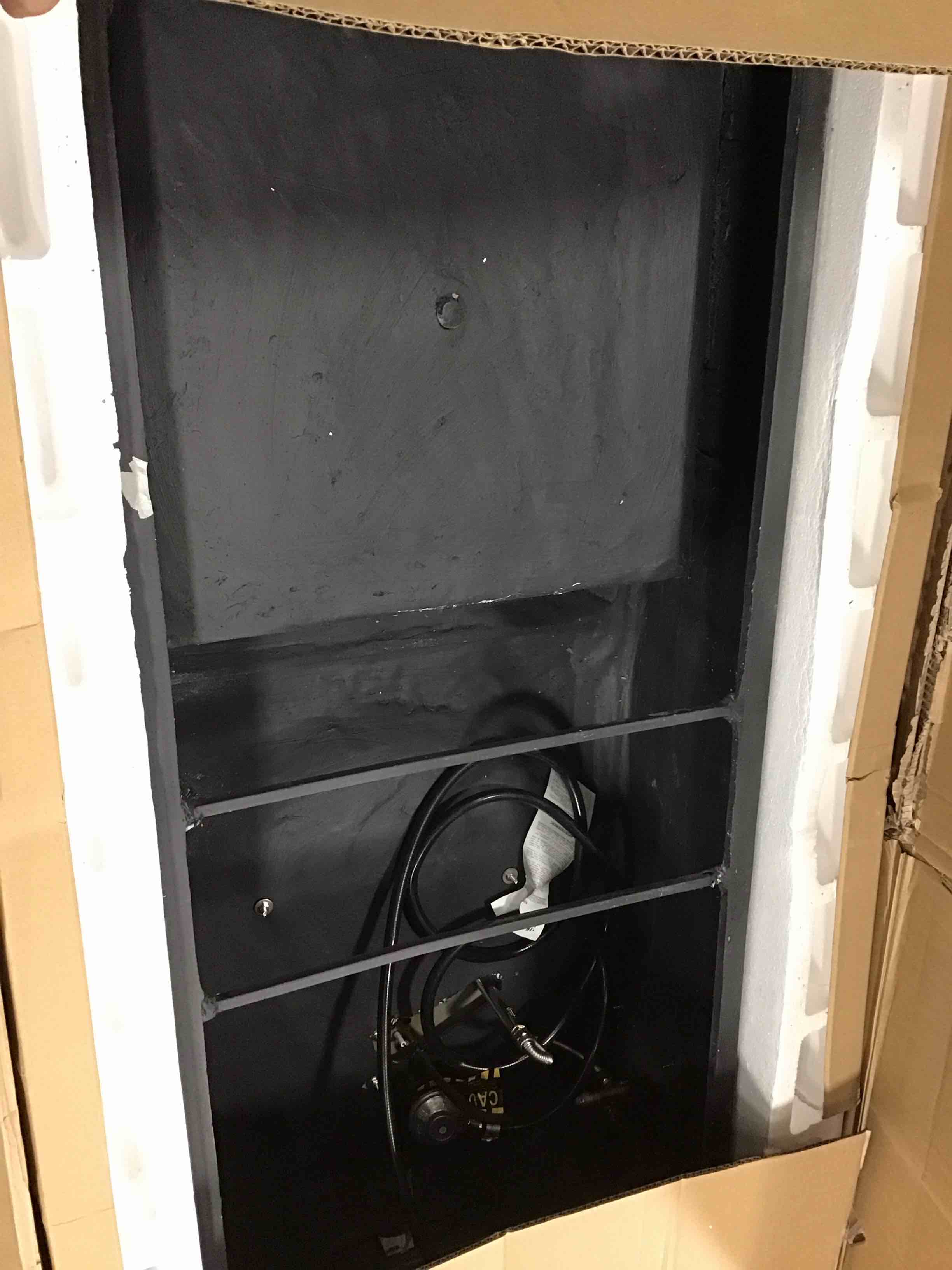 https://s3.amazonaws.com/lotting-images-prod/bidfta/GRN5889665_1706100372811.jpeg