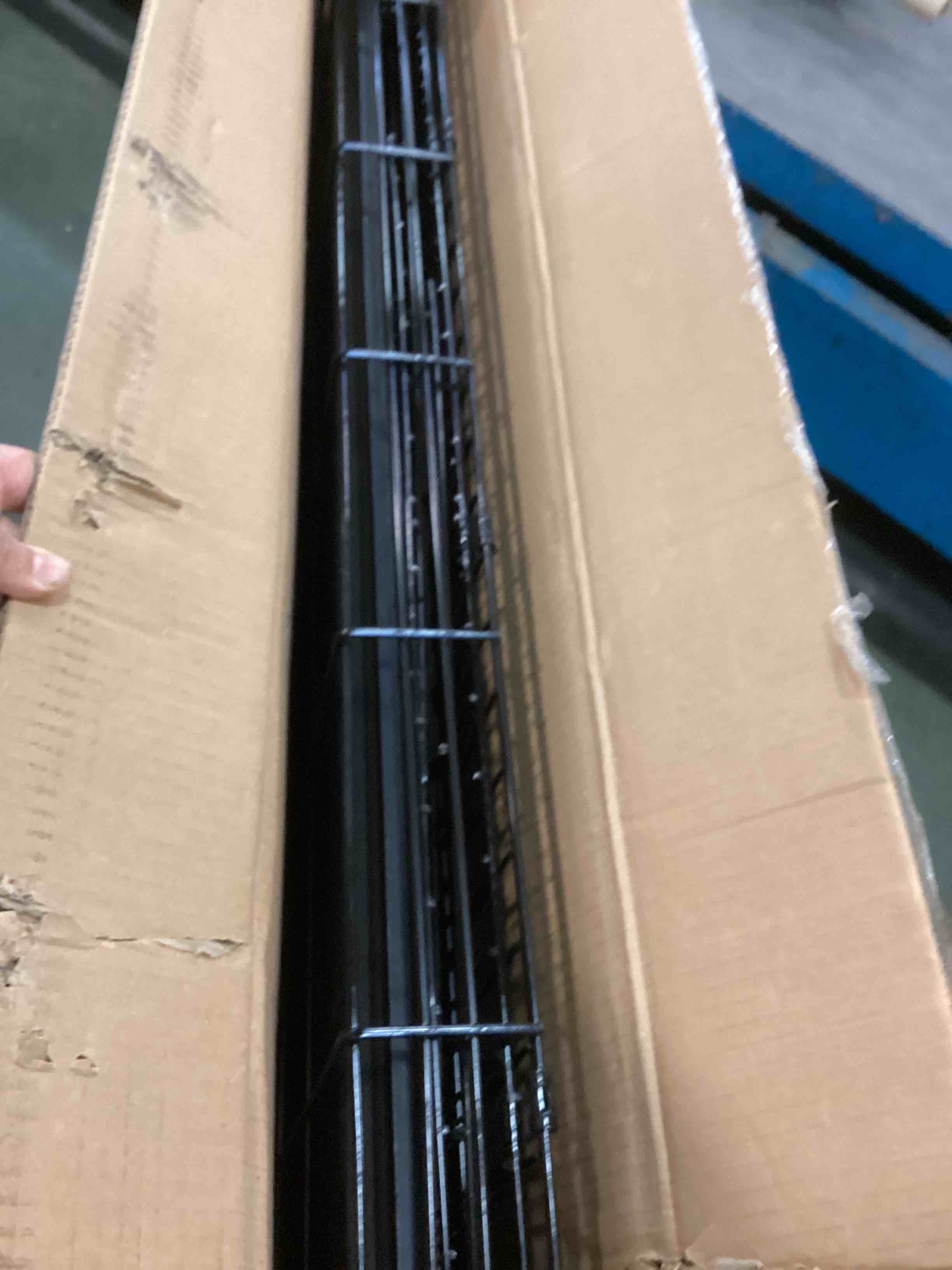 https://s3.amazonaws.com/lotting-images-prod/bidfta/GRN5890109_1706375589447.jpeg
