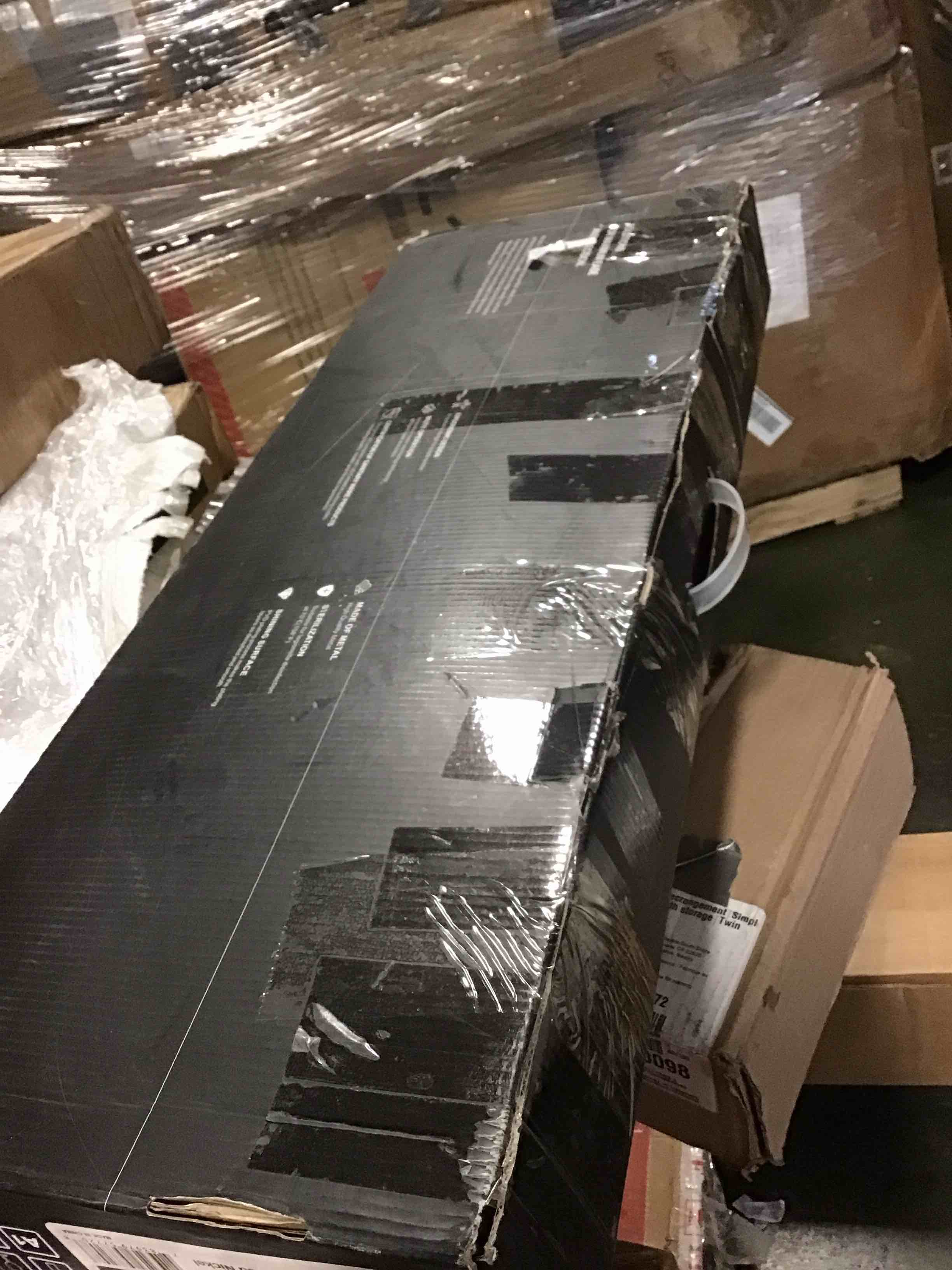 https://s3.amazonaws.com/lotting-images-prod/bidfta/GRN5890205_1706638780142.jpeg