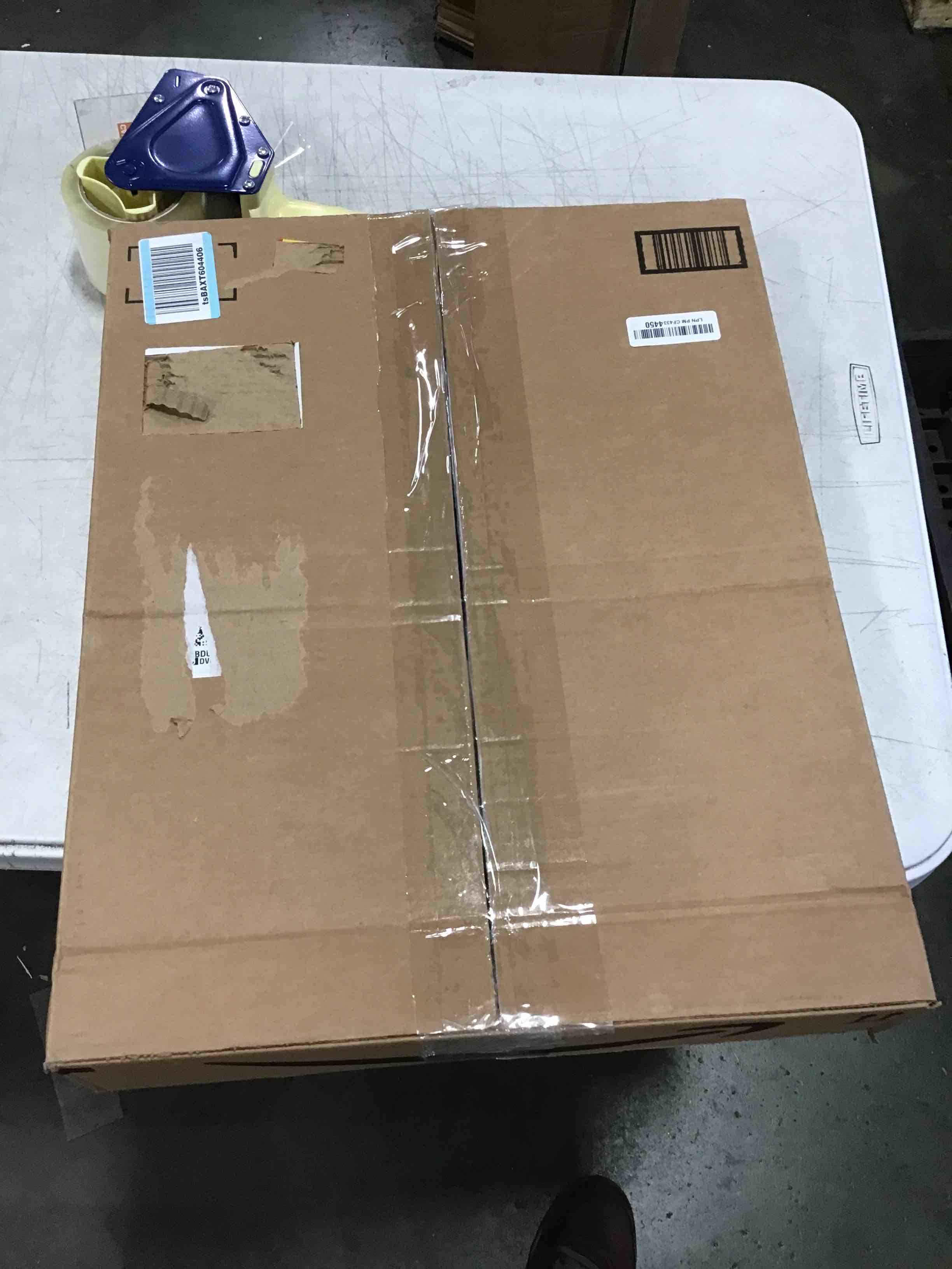 https://s3.amazonaws.com/lotting-images-prod/bidfta/GRN5891190_1706041793651.jpeg