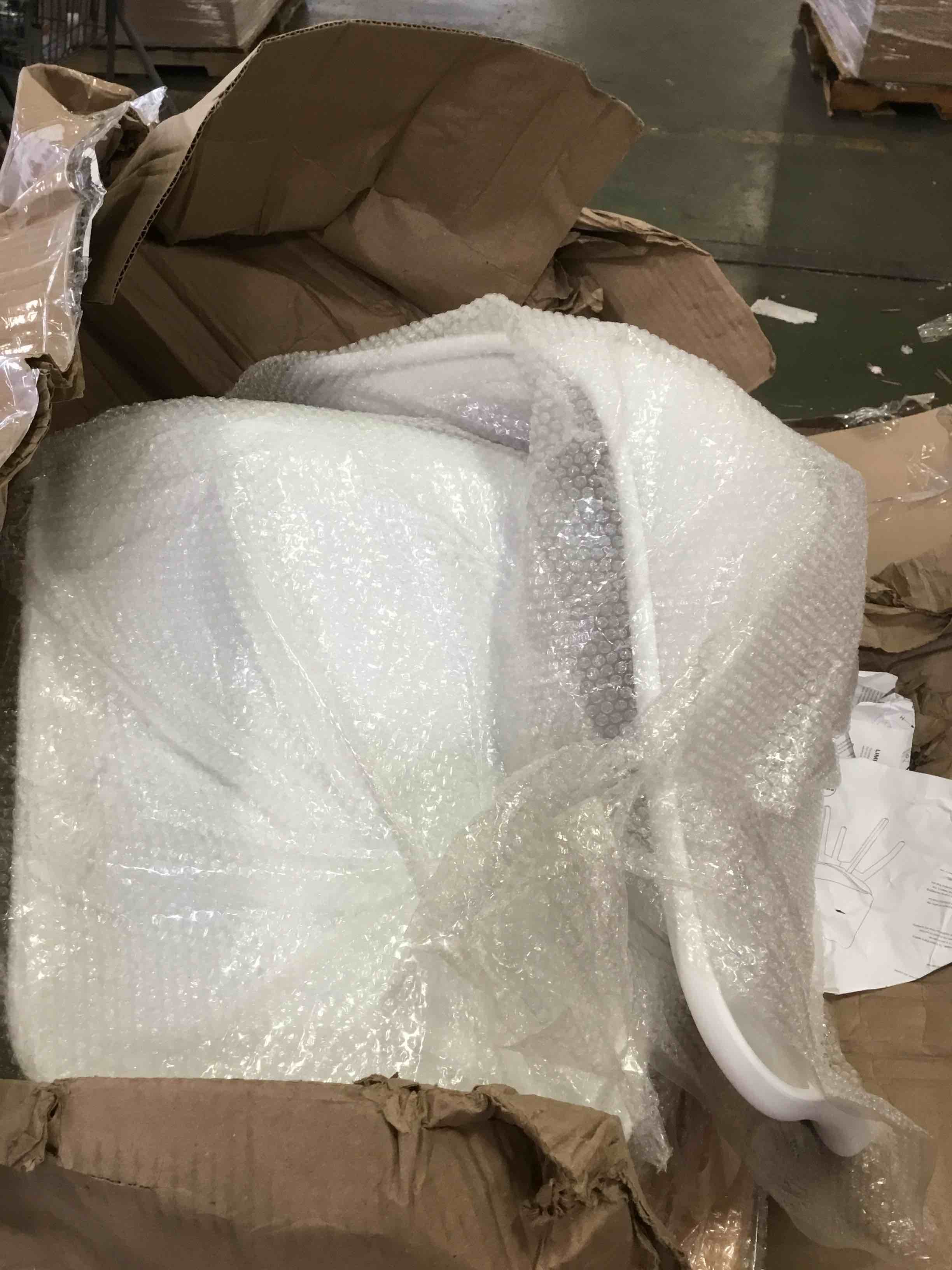 https://s3.amazonaws.com/lotting-images-prod/bidfta/GRN5891807_1706817702638.jpeg