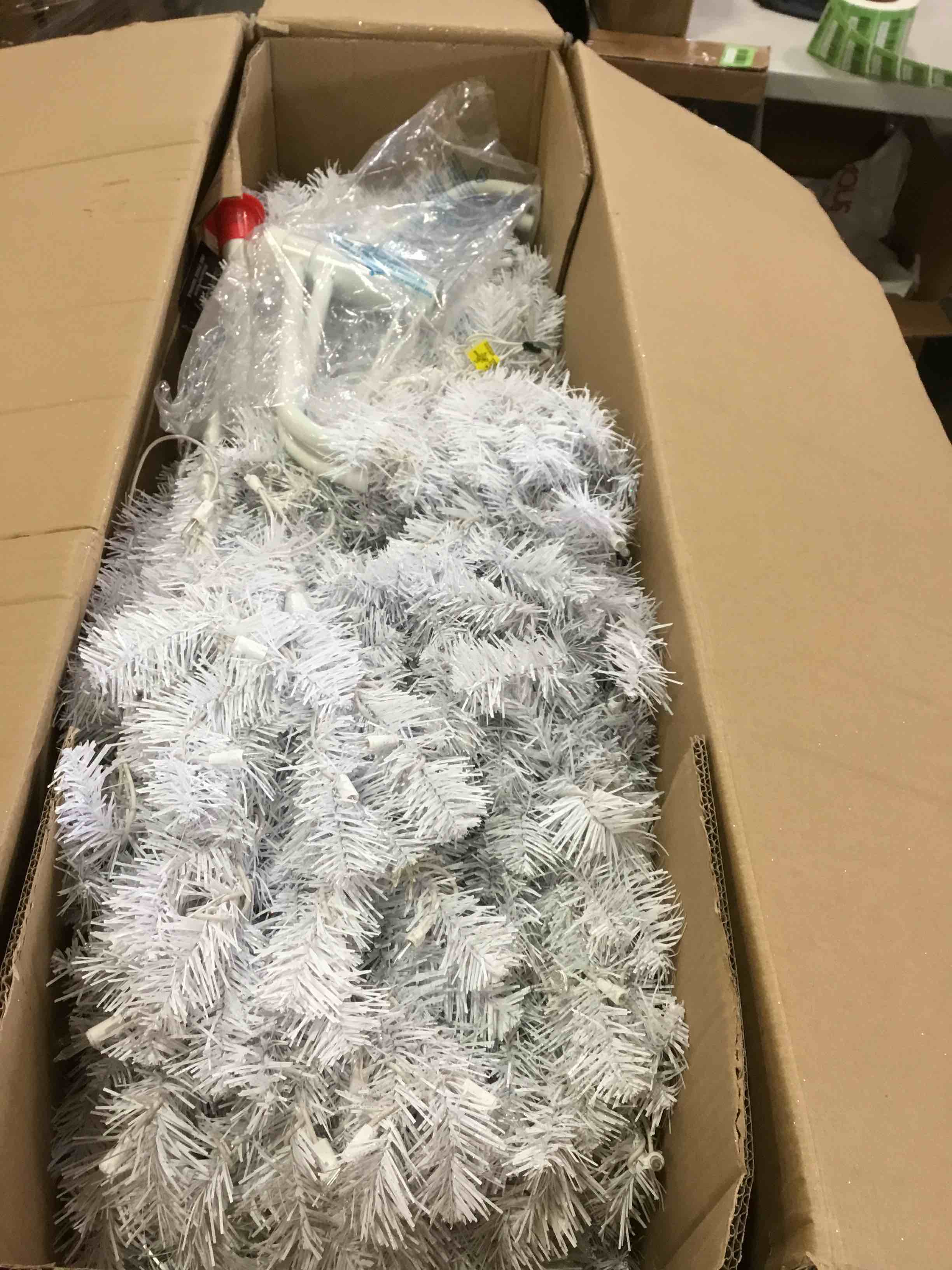 https://s3.amazonaws.com/lotting-images-prod/bidfta/GRN5891808_1706817962489.jpeg