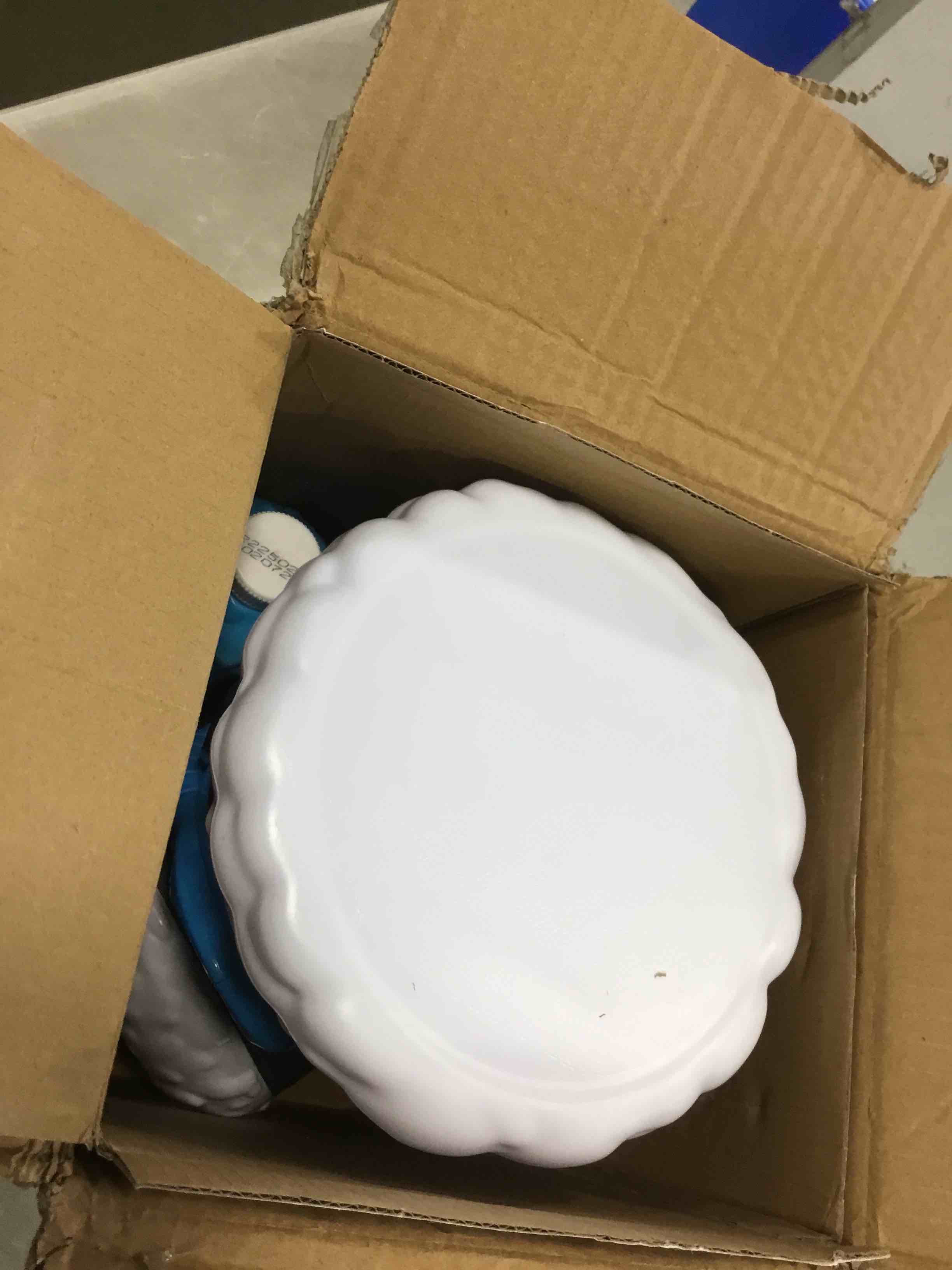 https://s3.amazonaws.com/lotting-images-prod/bidfta/GRN5892277_1707152142761.jpeg