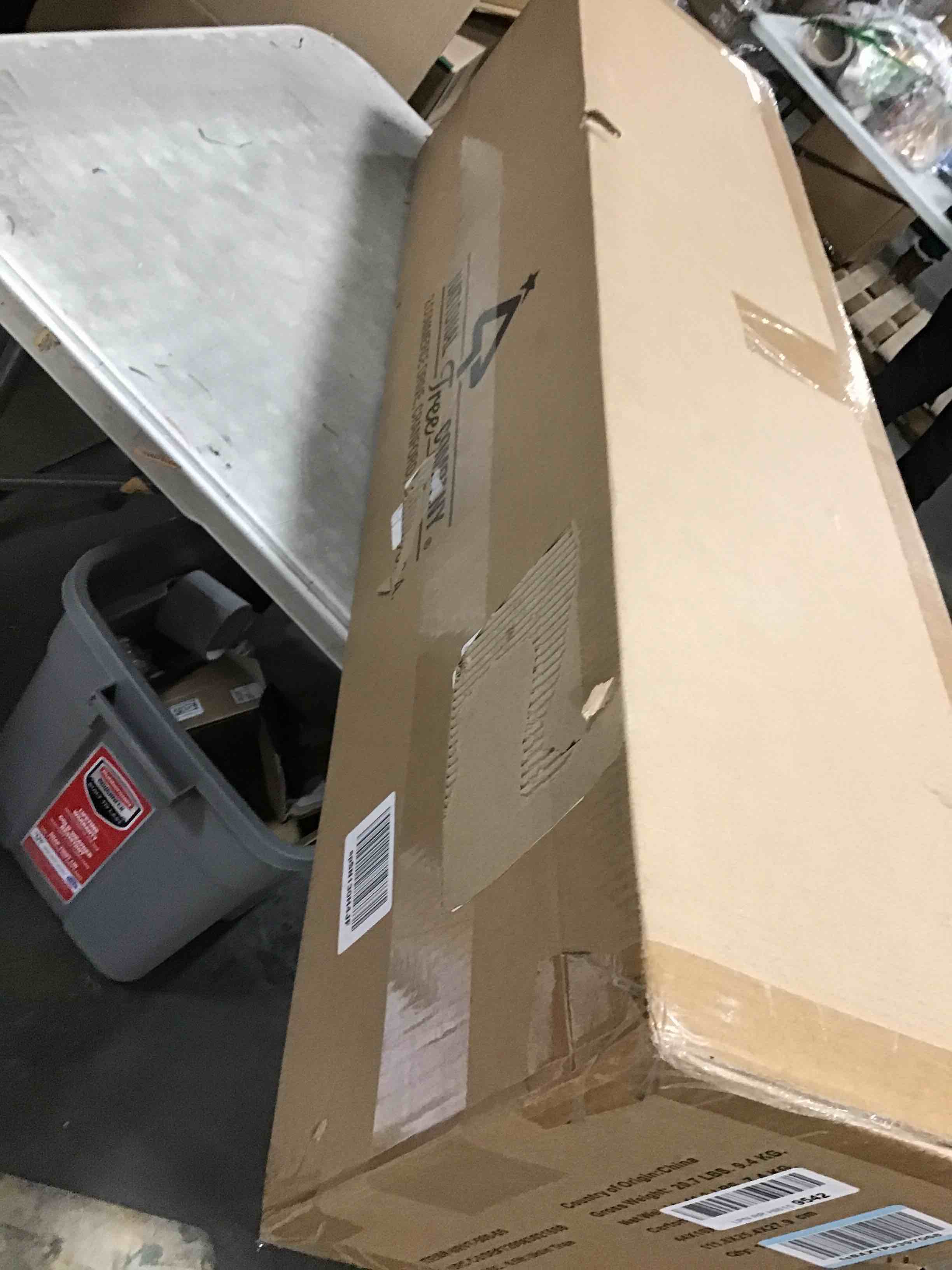 https://s3.amazonaws.com/lotting-images-prod/bidfta/GRN5892891_1706012866012.jpeg