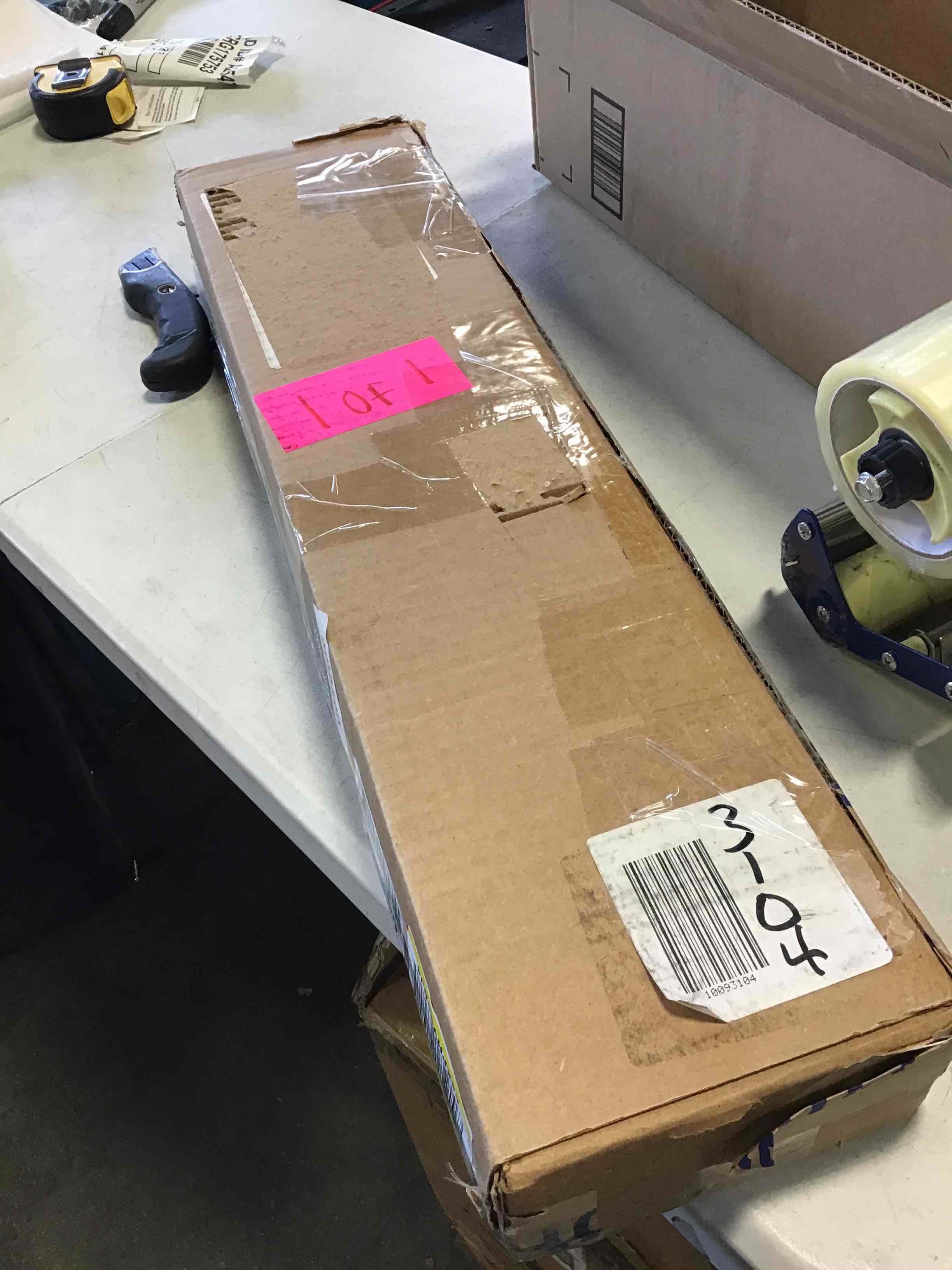 https://s3.amazonaws.com/lotting-images-prod/bidfta/GRN5897352_1705949751650.jpeg