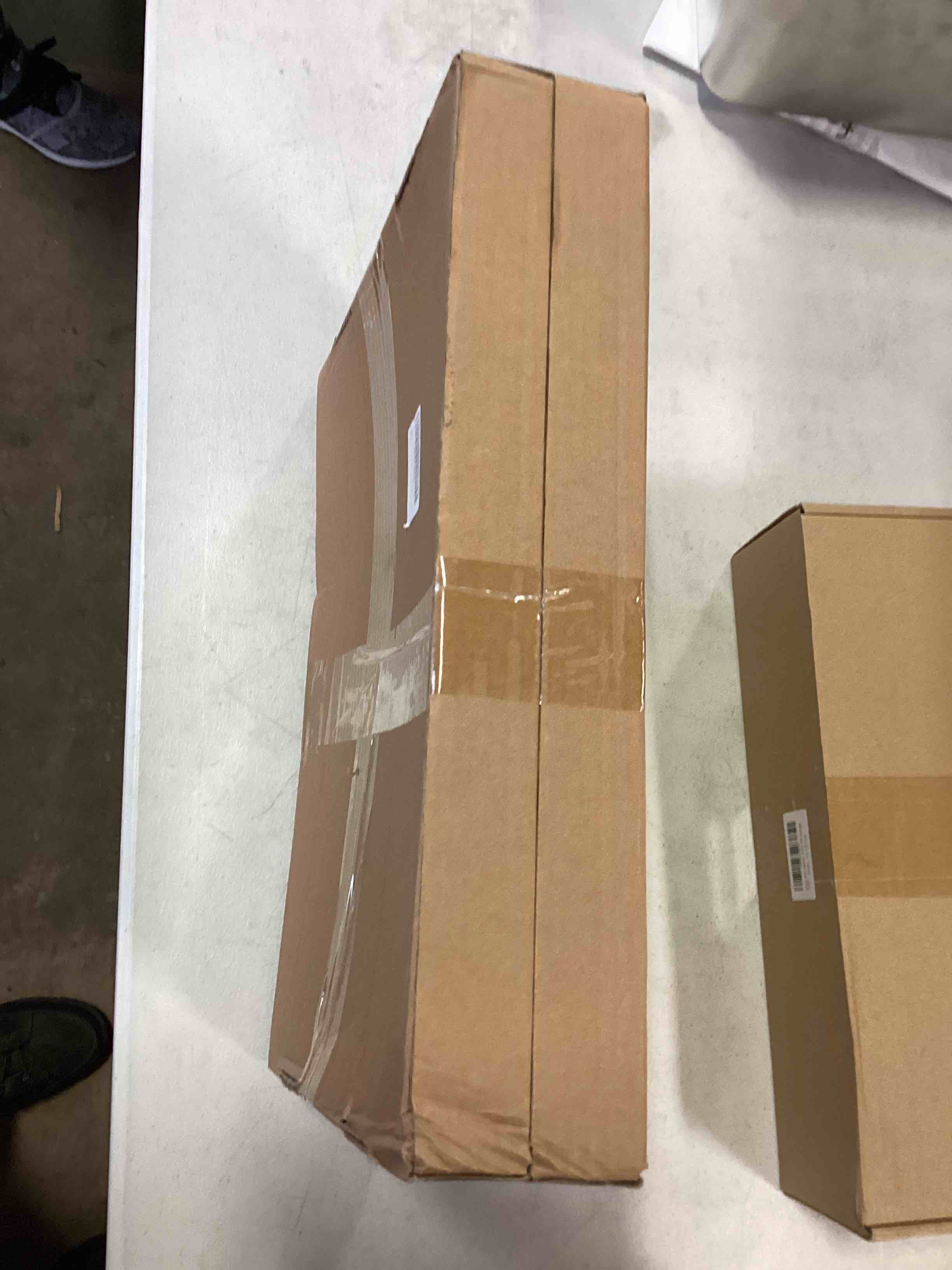 https://s3.amazonaws.com/lotting-images-prod/bidfta/GRN5897679_1706197822213.jpeg