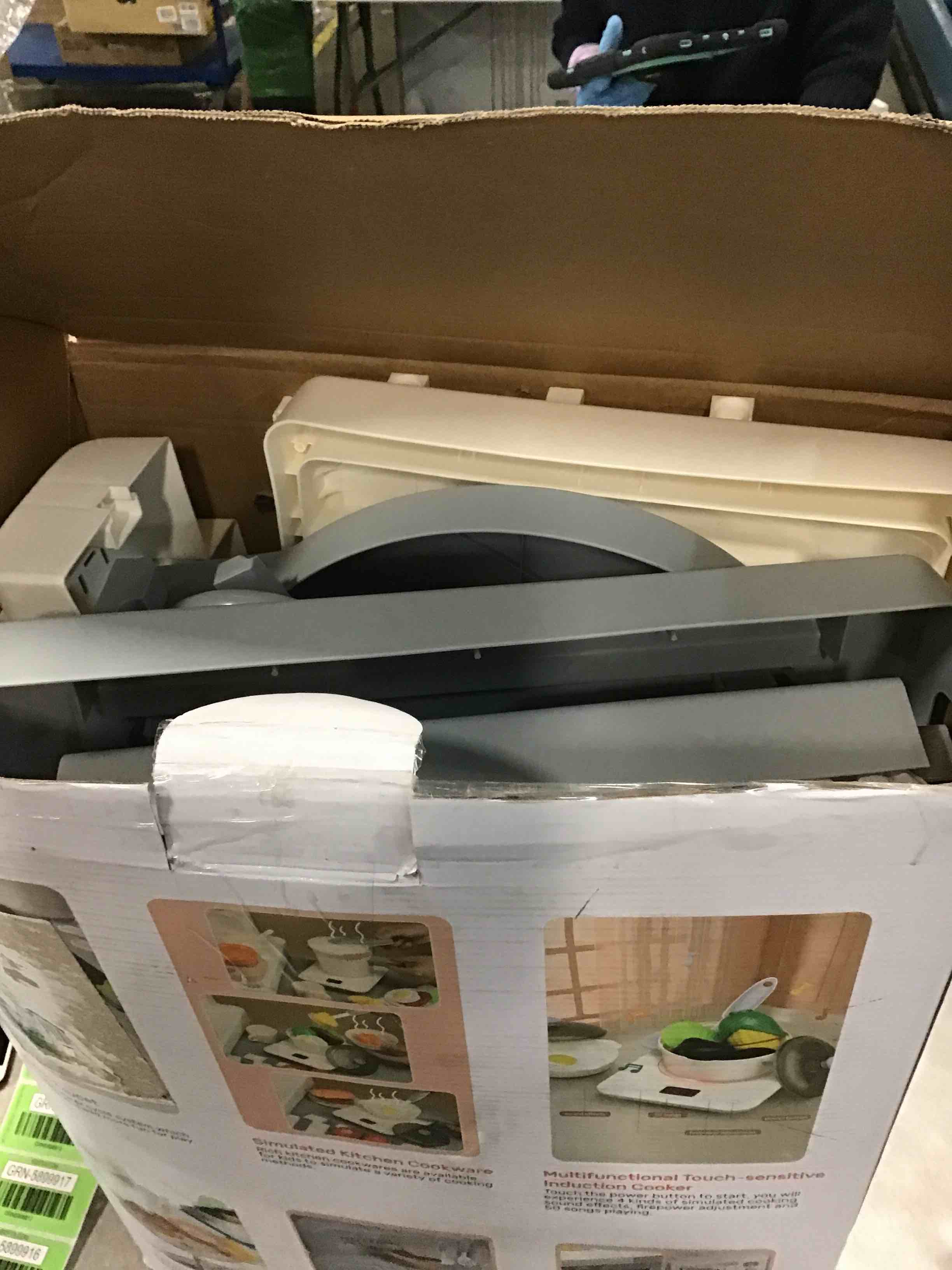 https://s3.amazonaws.com/lotting-images-prod/bidfta/GRN5899911_1707053468337.jpeg