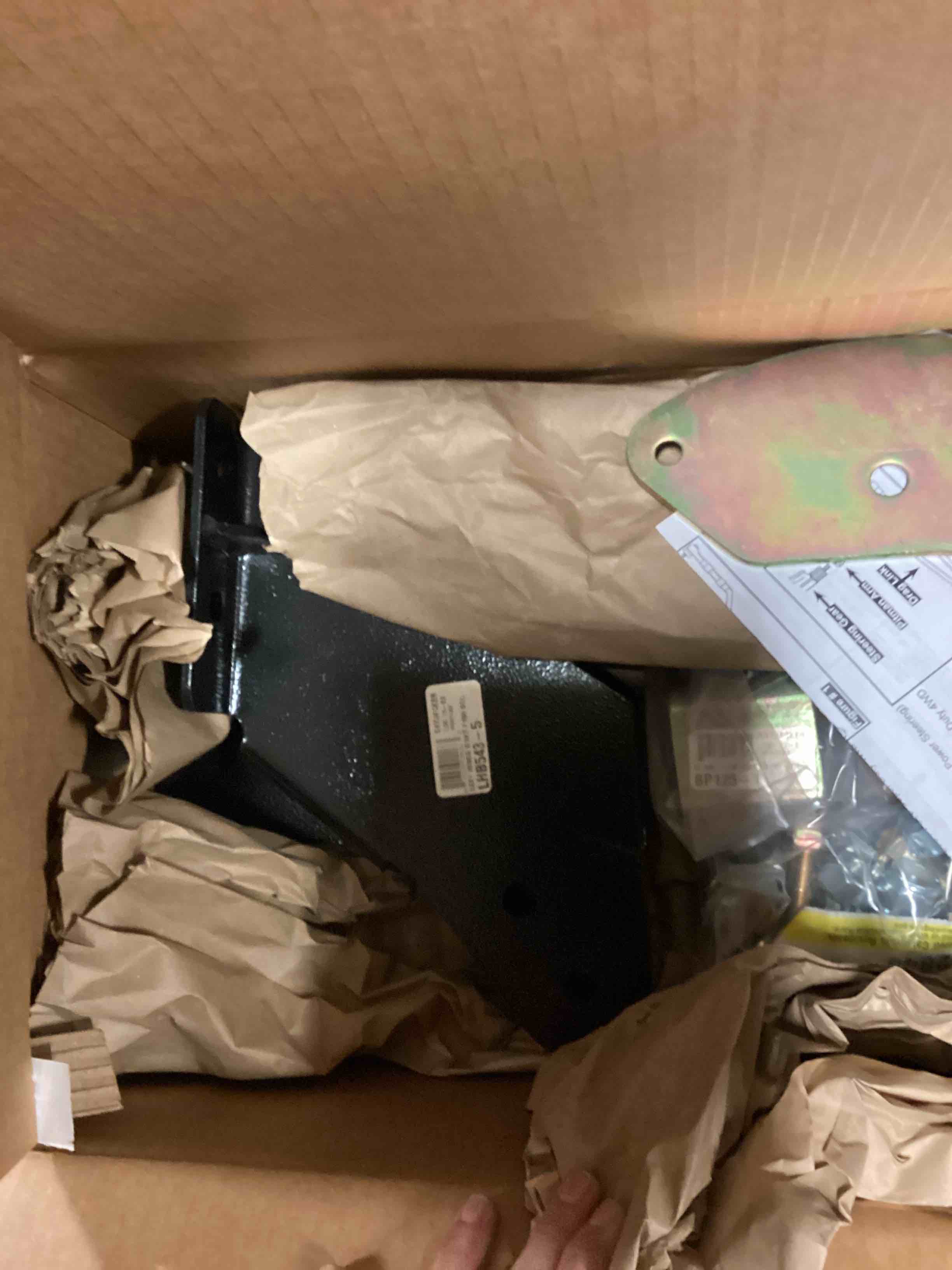 https://s3.amazonaws.com/lotting-images-prod/bidfta/GRN5908323_1711116286115.jpeg
