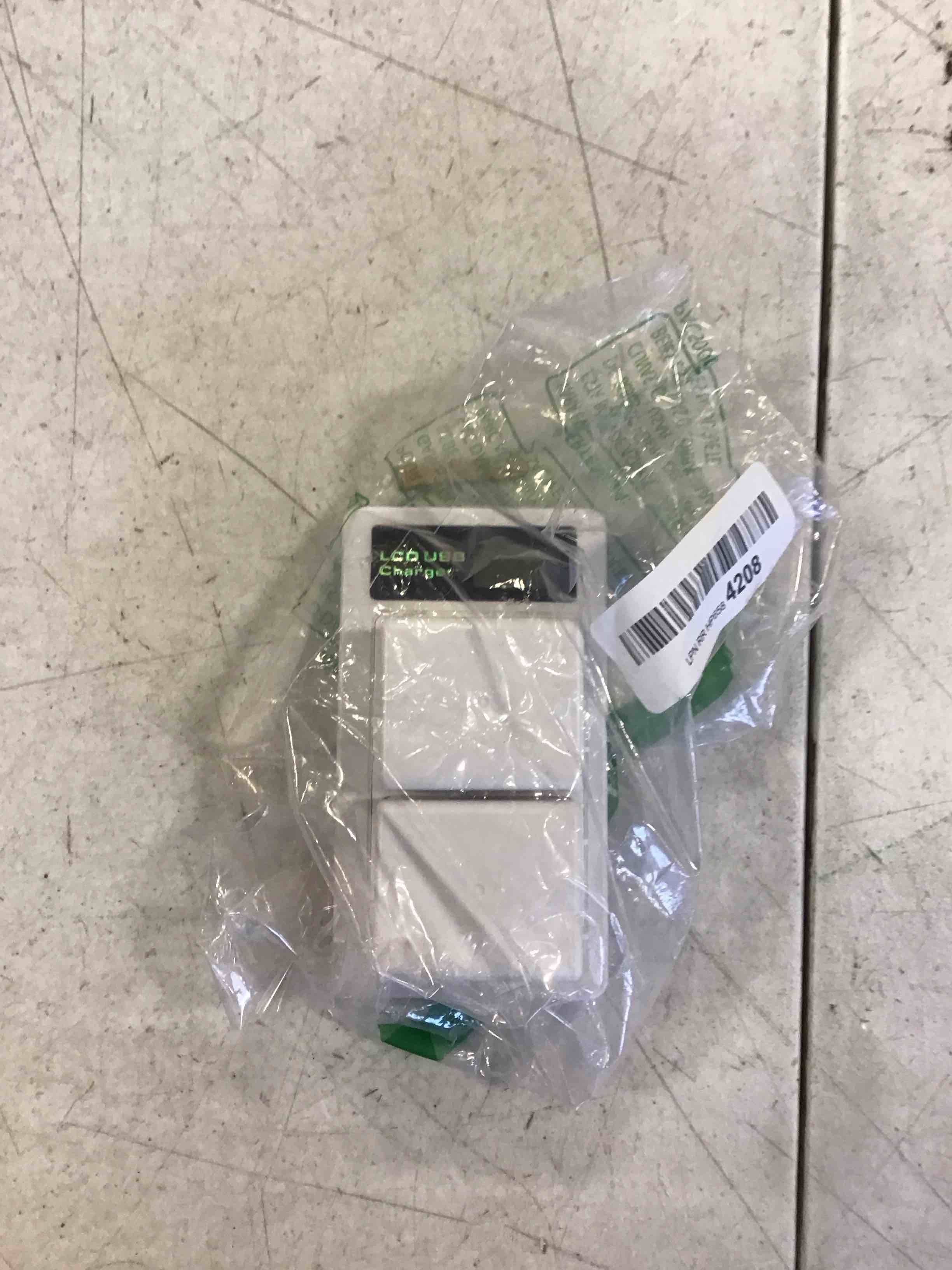 https://s3.amazonaws.com/lotting-images-prod/bidfta/GRN5912847_1711631714515.jpeg