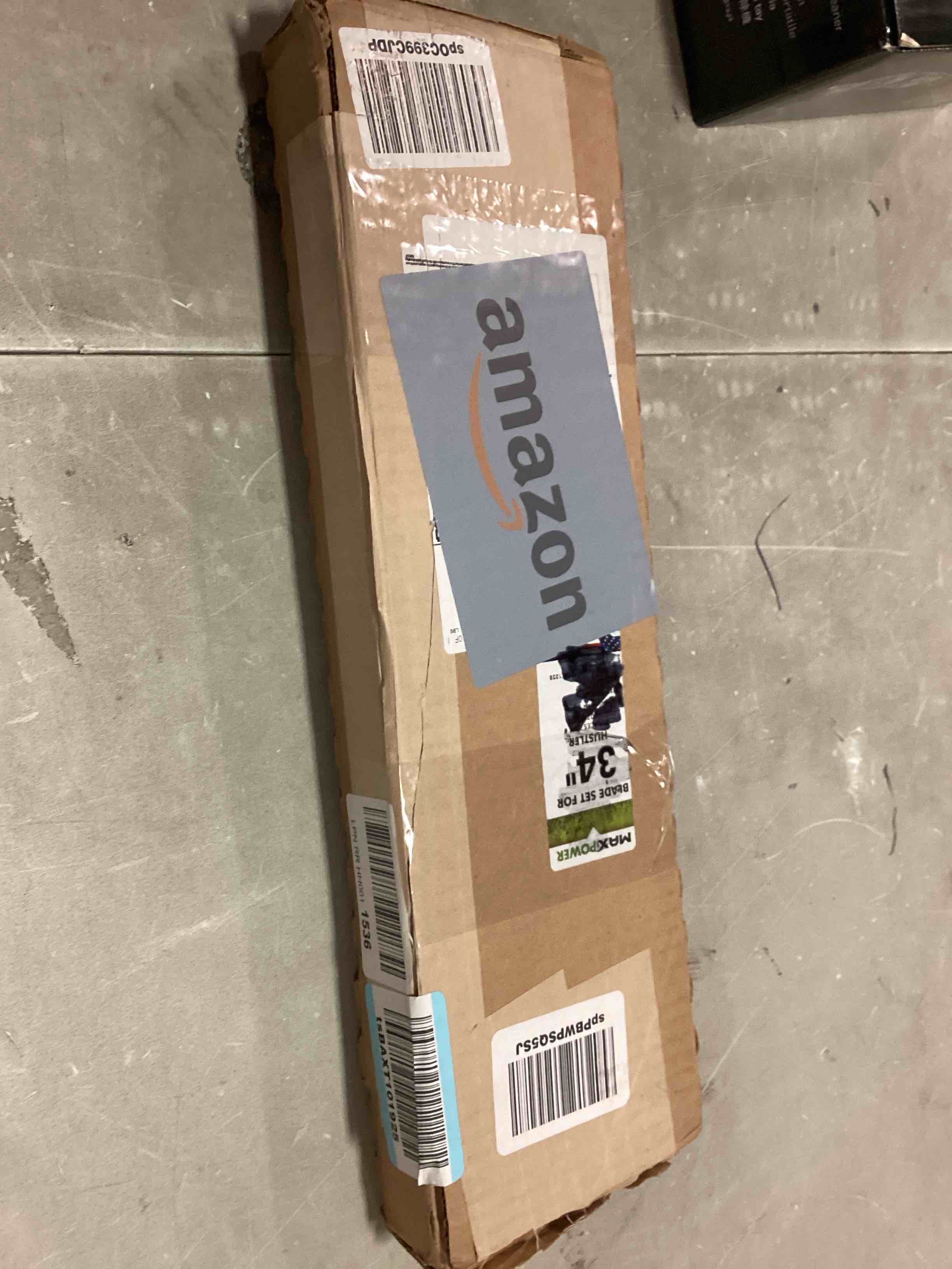 https://s3.amazonaws.com/lotting-images-prod/bidfta/GRN5913323_1712751922668.jpeg